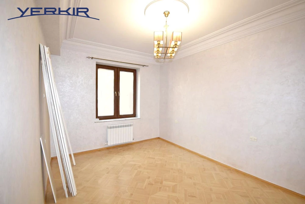 Apartments Code: 9+809035