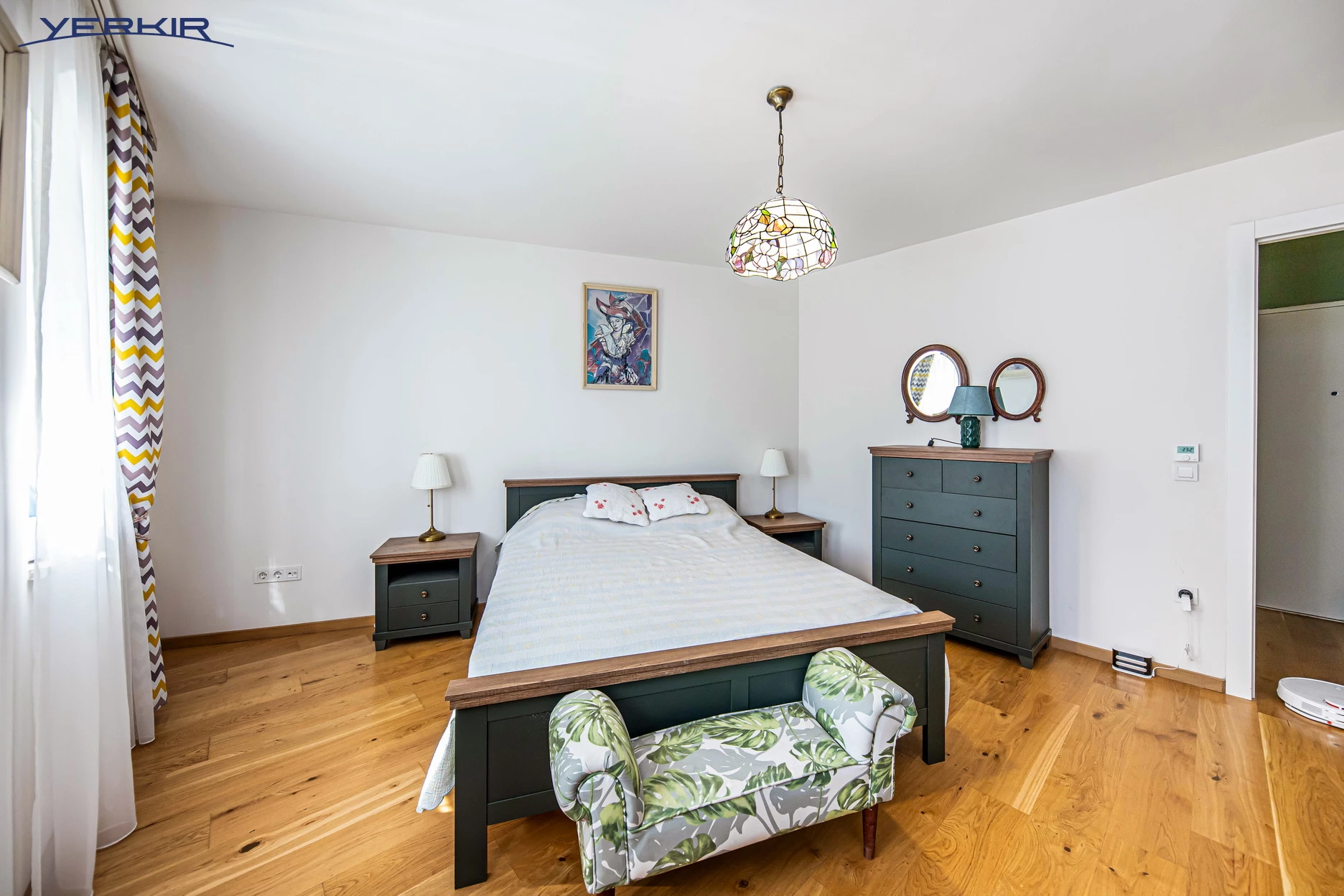 Apartments Code: 10+414072