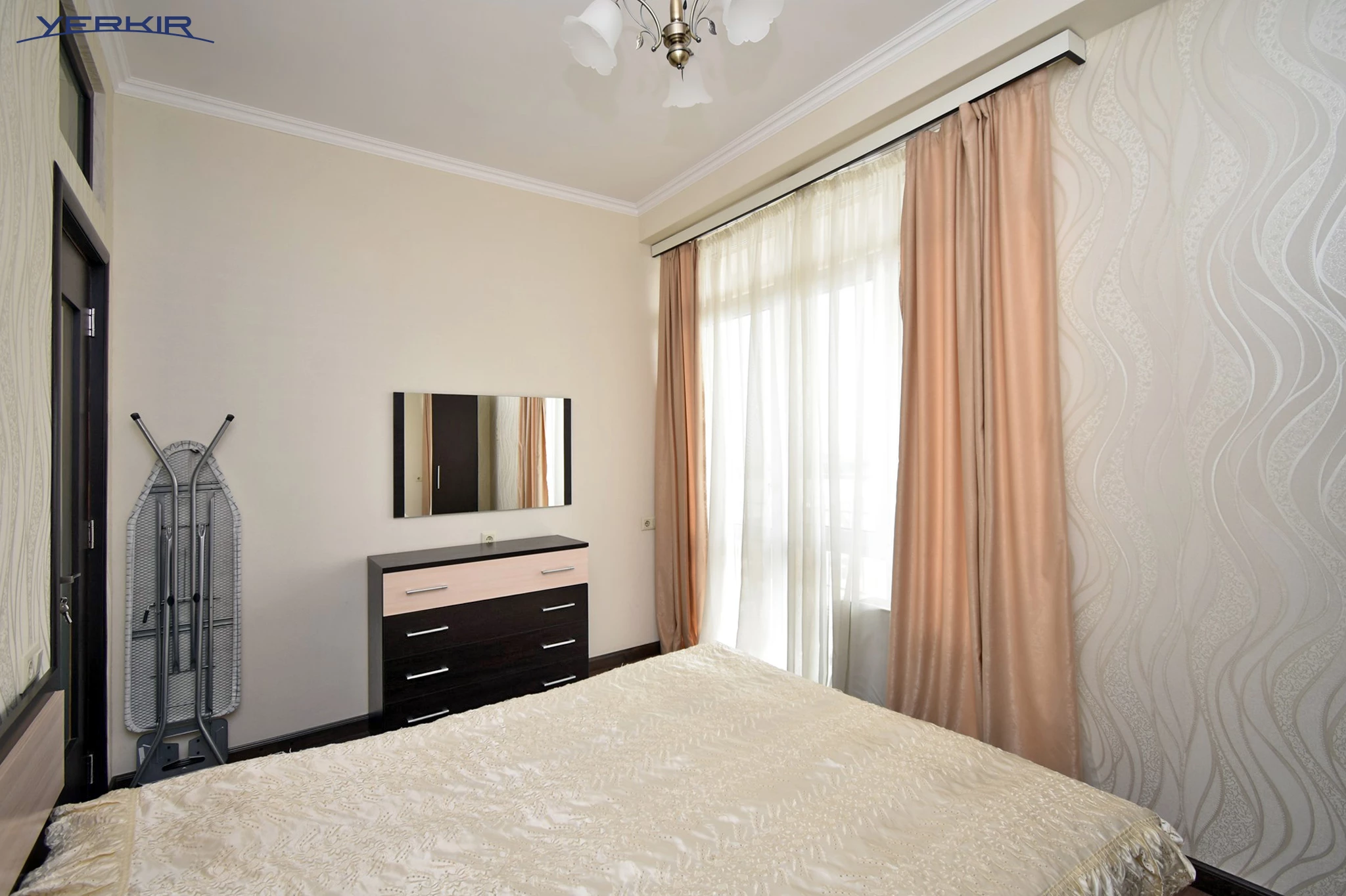 Apartments Code: 10+317820