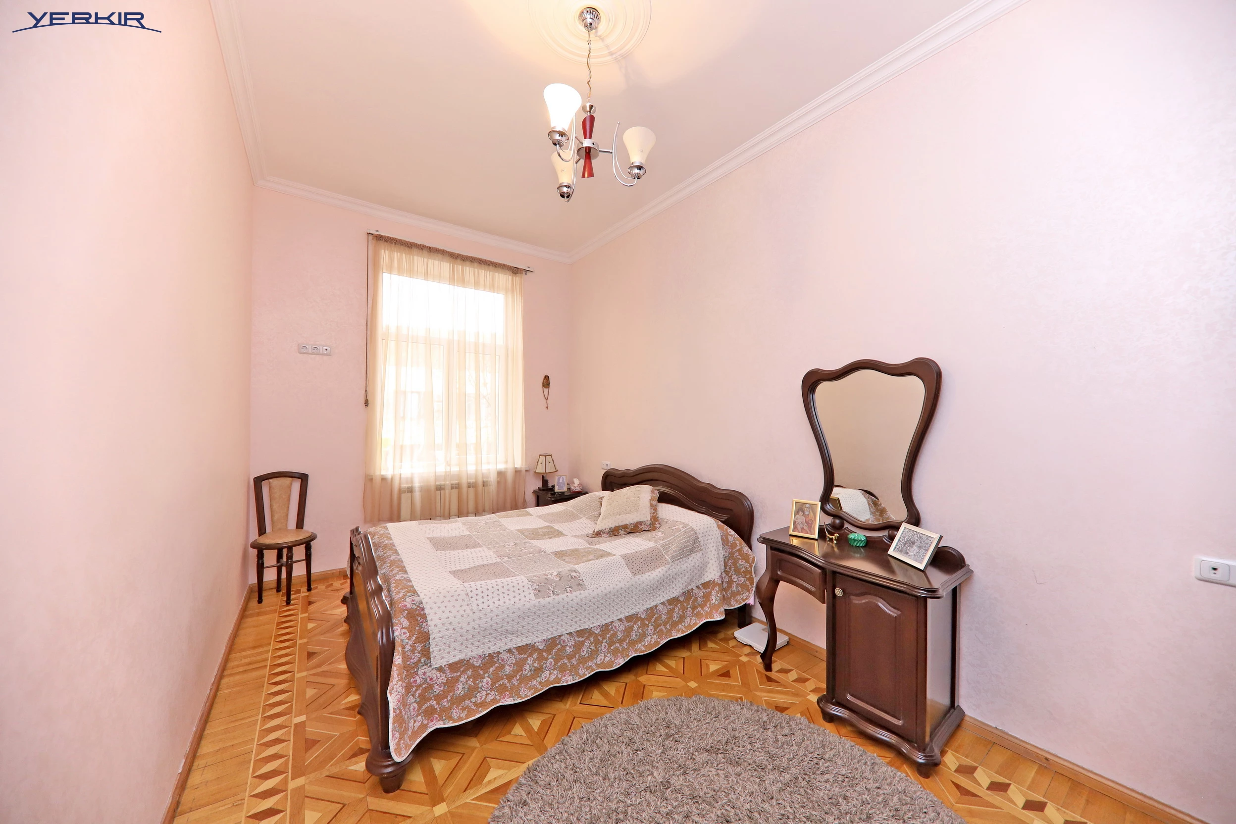 Բնակարաններ Կոդ` 1+216162