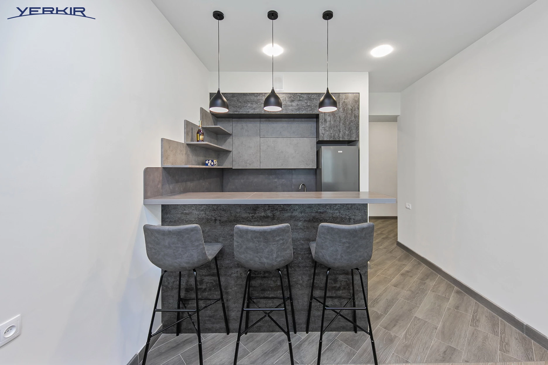 Բնակարաններ Կոդ` 5+216437