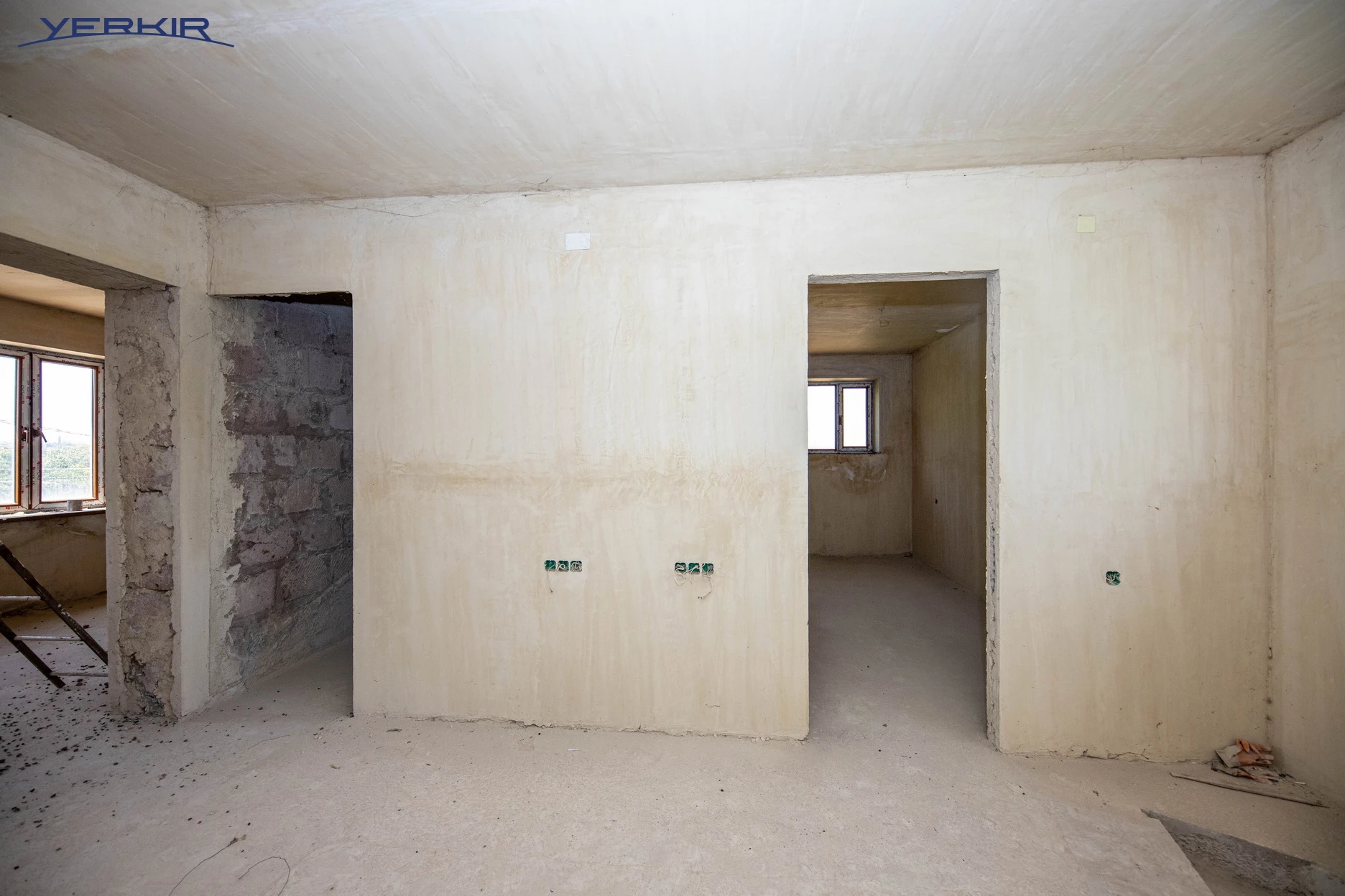 Houses Code: 4+511958