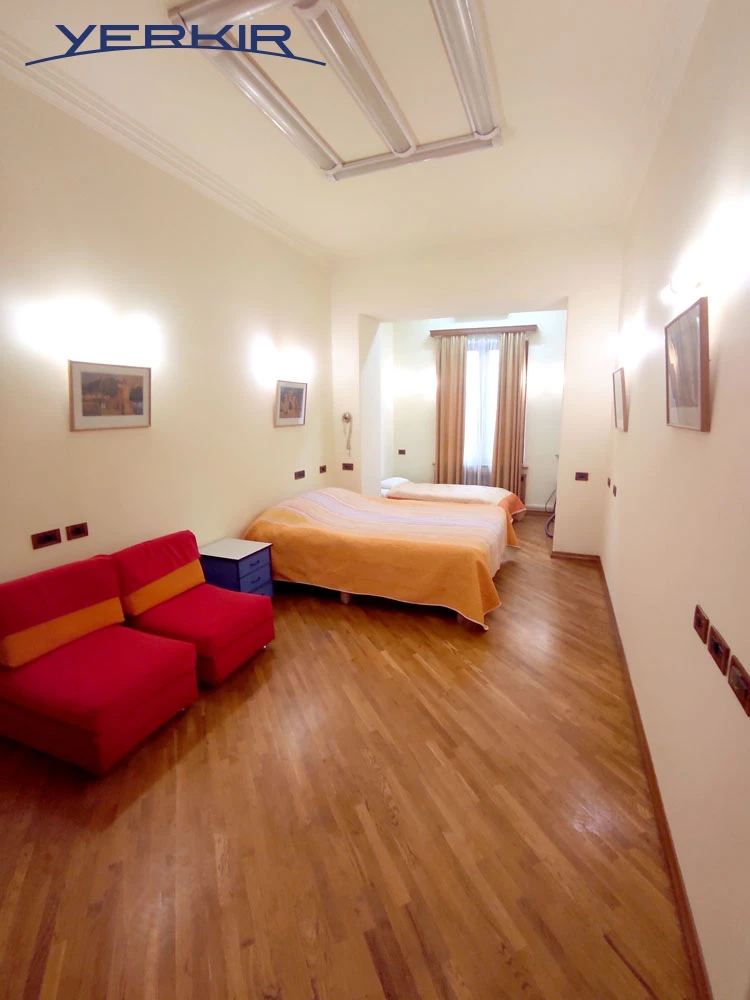 Բնակարաններ Կոդ` 4+206344