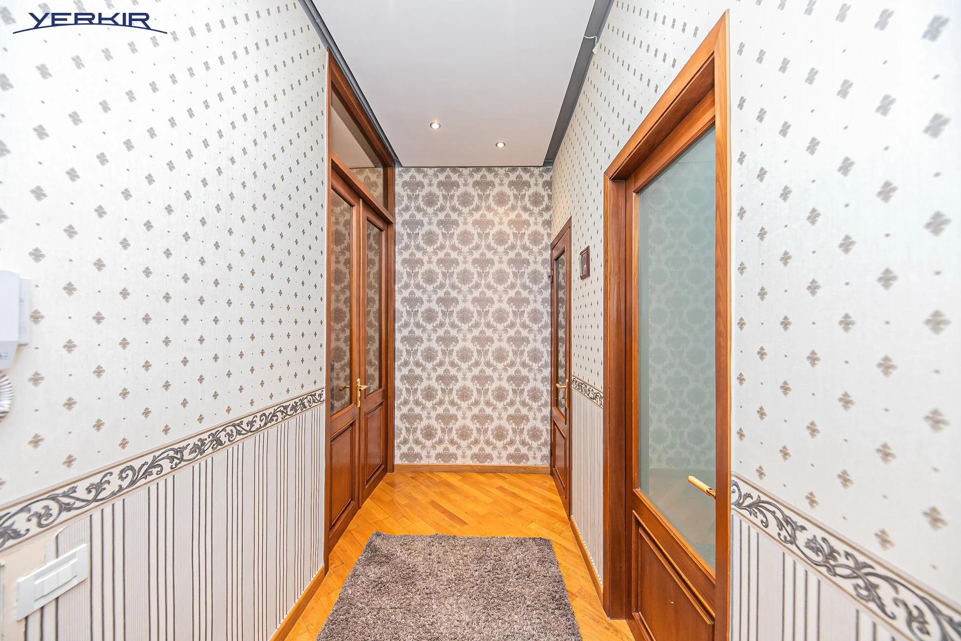 Բնակարաններ Կոդ` 9+217995