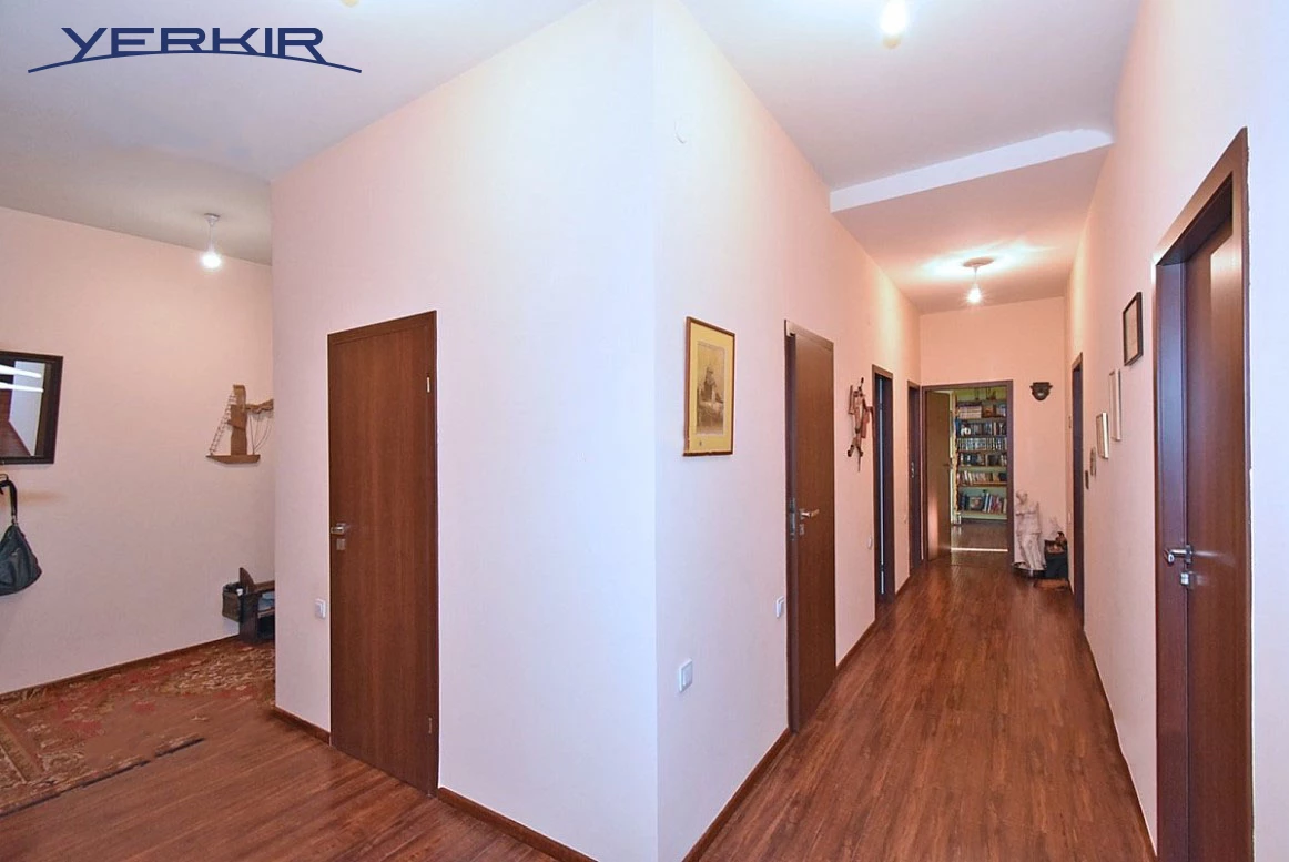 Apartments Code: 5+807432