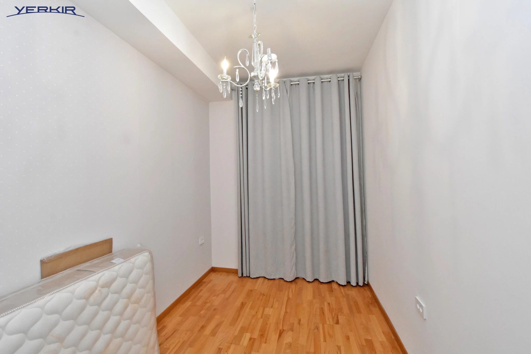 Բնակարաններ Կոդ` 5+421138