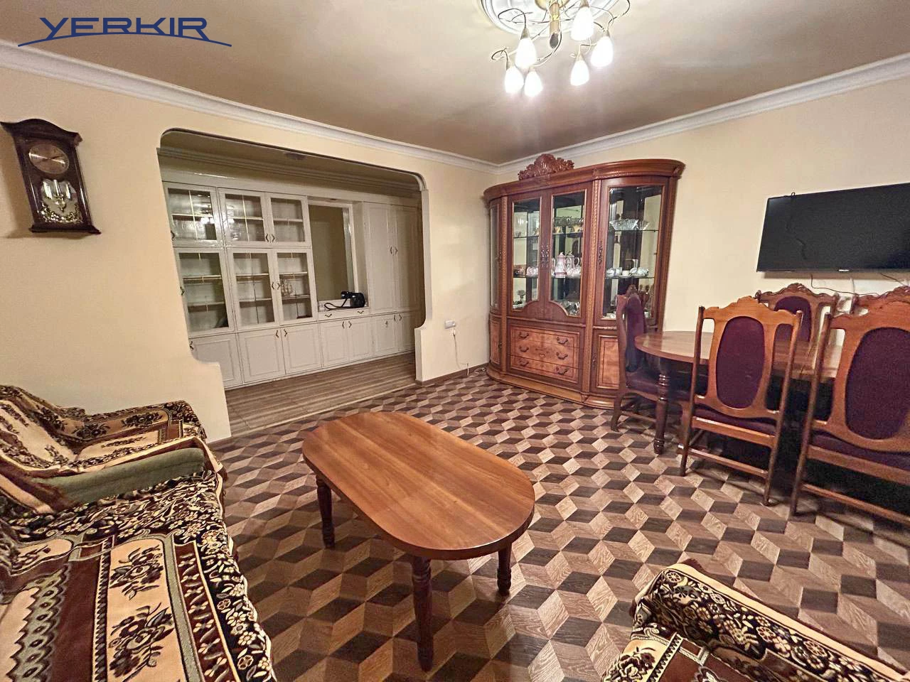 Բնակարաններ Կոդ` 4+213683