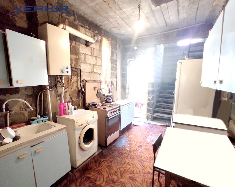 Առանձնատներ Կոդ` 9+50134