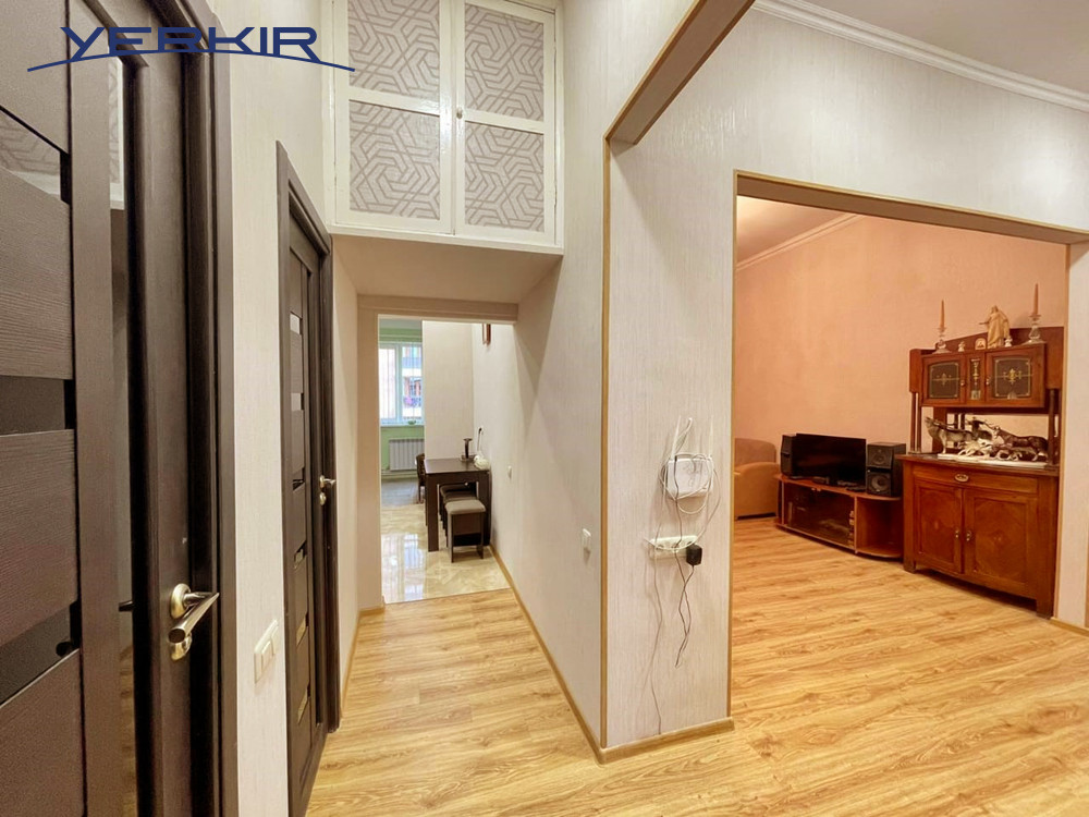 Apartments Code: 10+204508