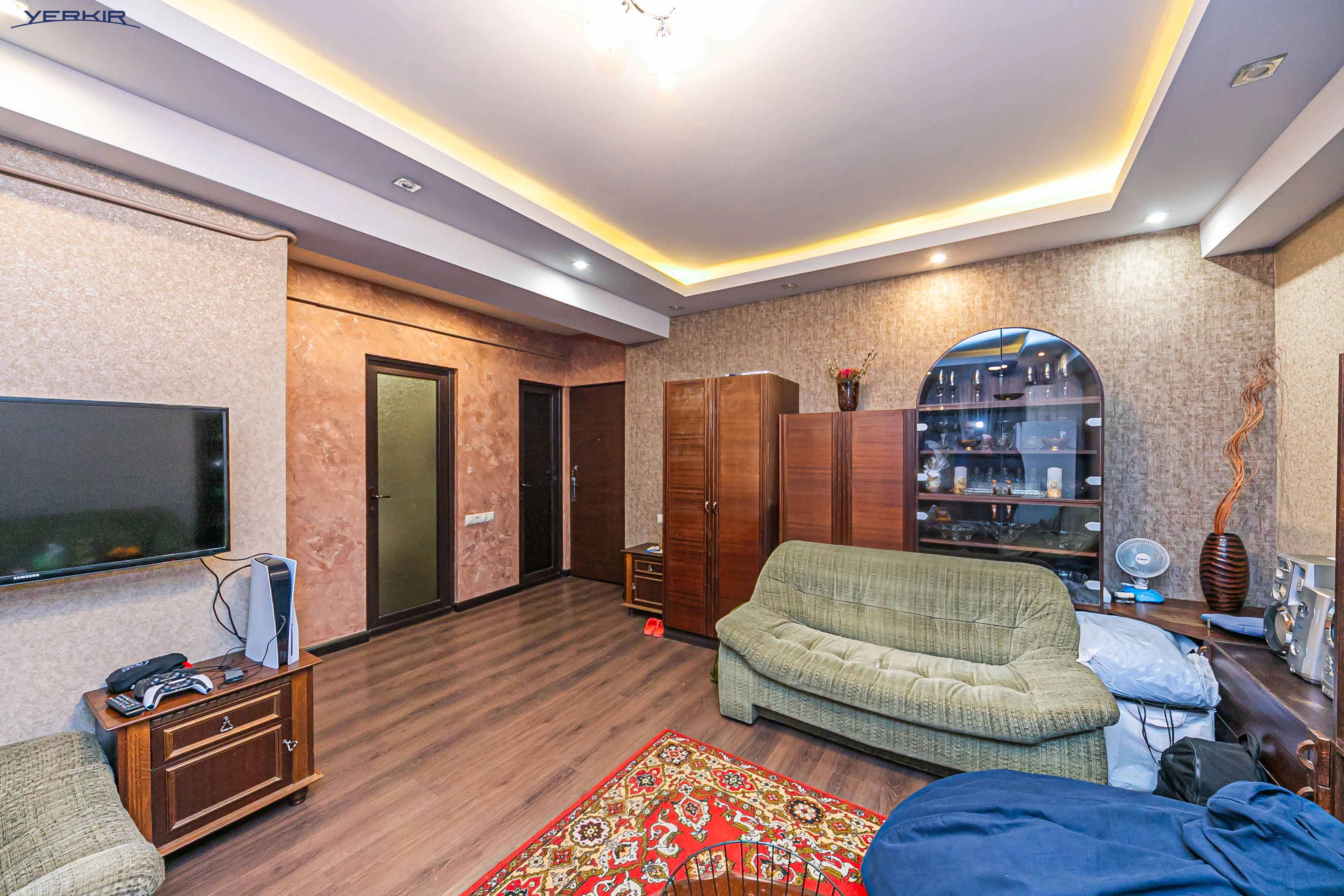 Apartments Code: 9+1967370