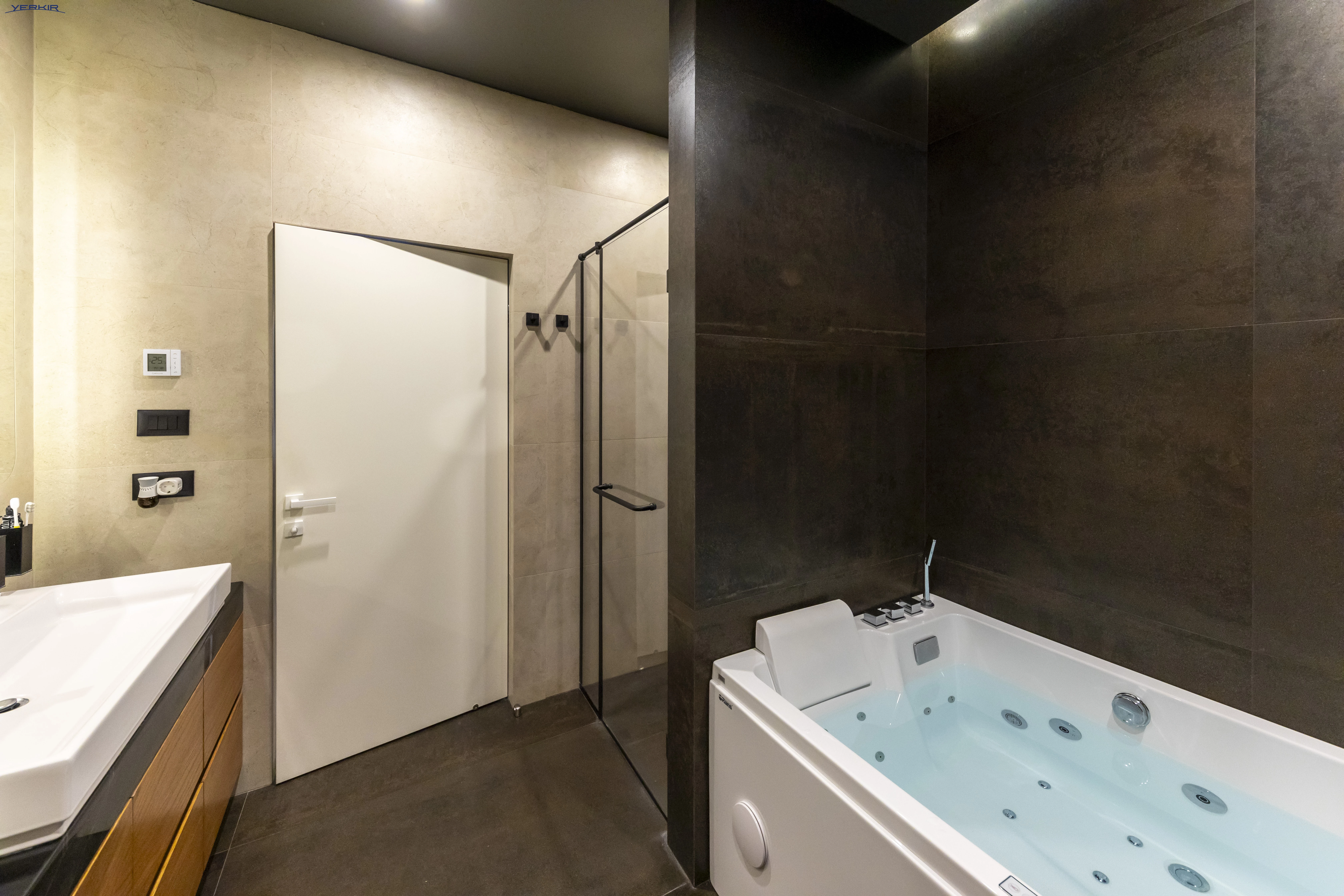 Apartments Code: 2+321511