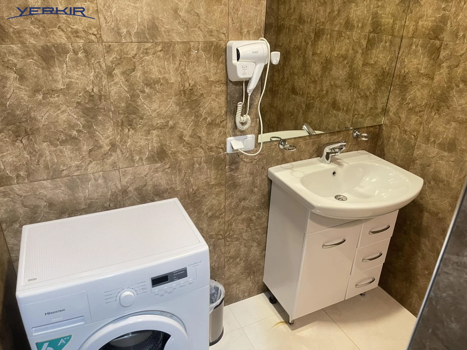 Apartments Code: 10+113605