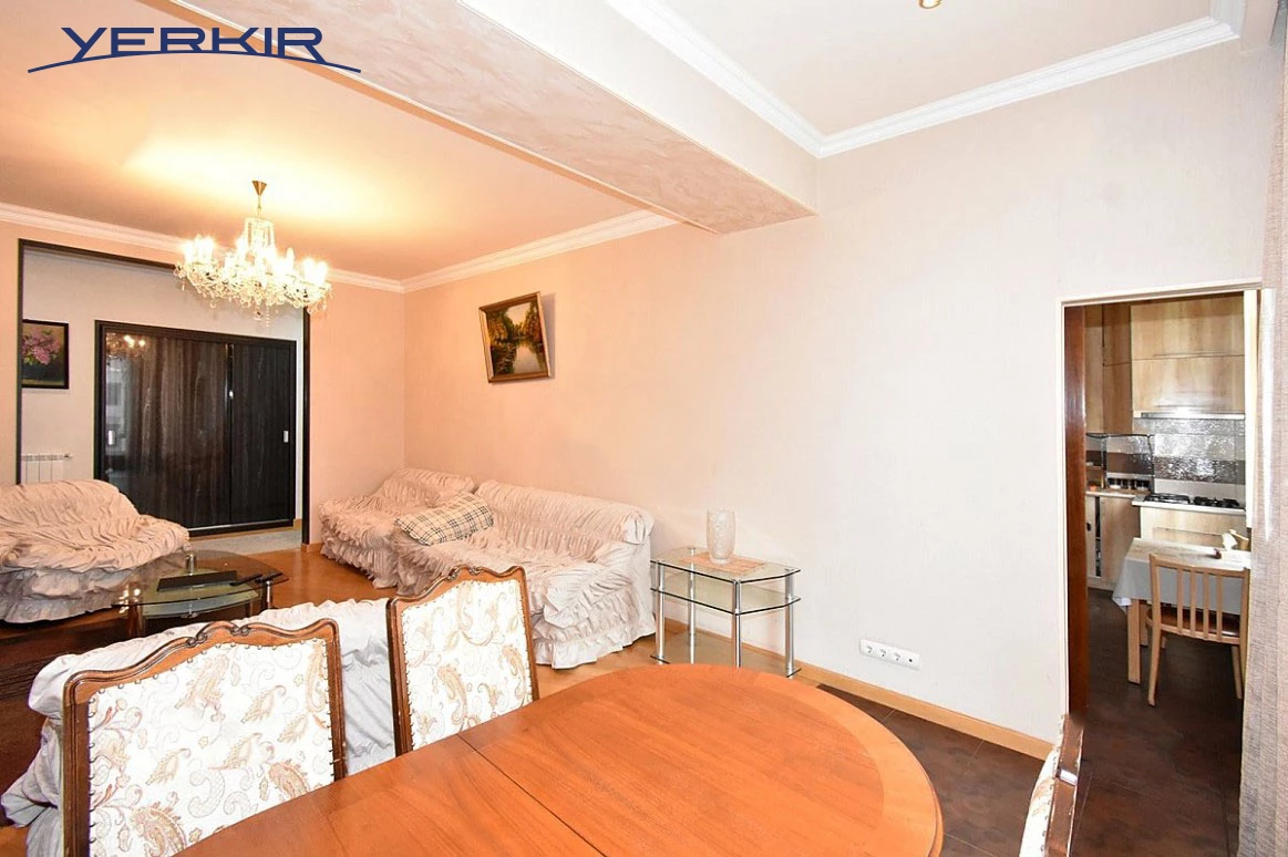 Բնակարաններ Կոդ` 5+21257