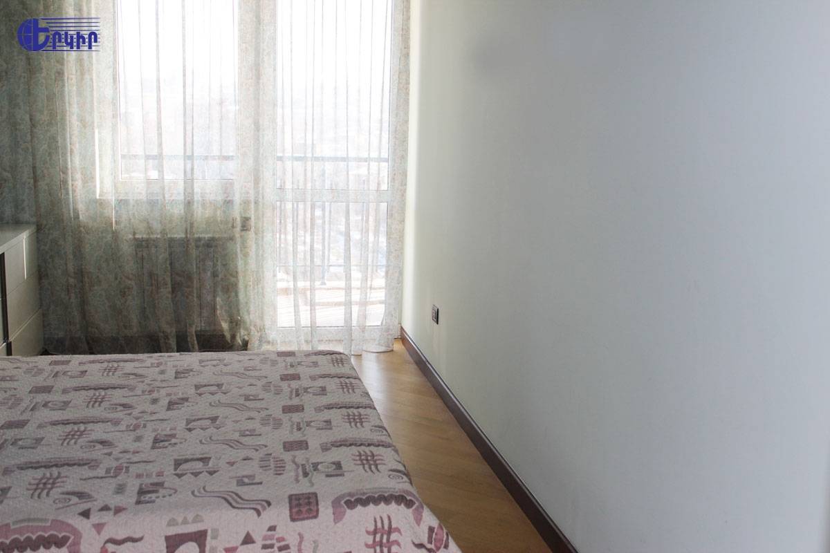 Квартиры Код 6+33020