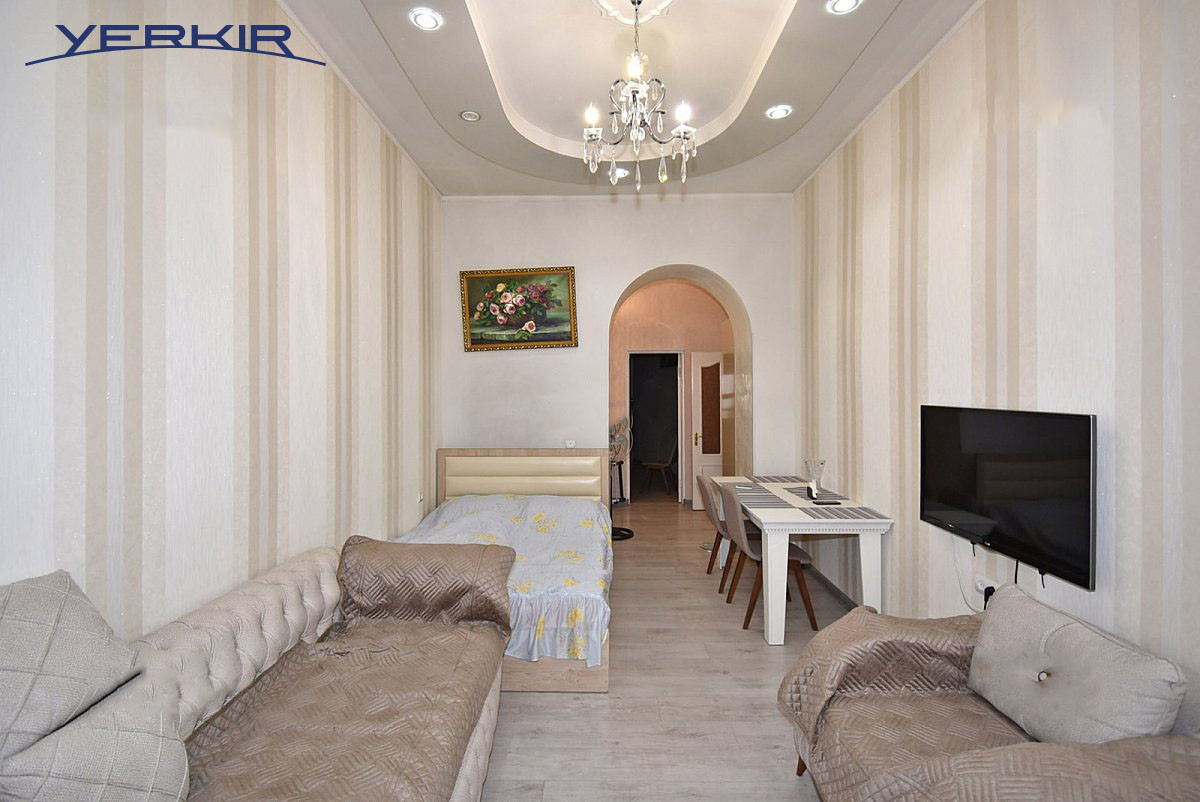 Apartments Code: 5+2627425