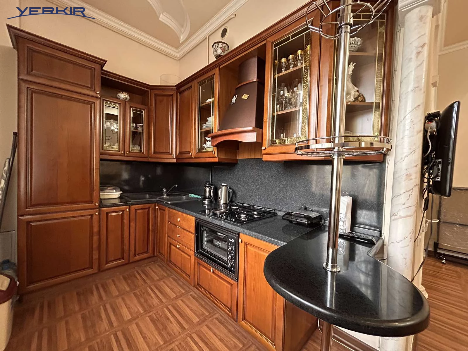 Բնակարաններ Կոդ` 5+217390