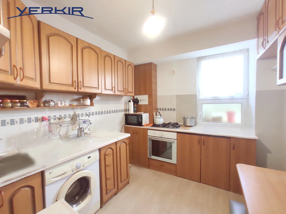 Apartments Code: 9+3376580