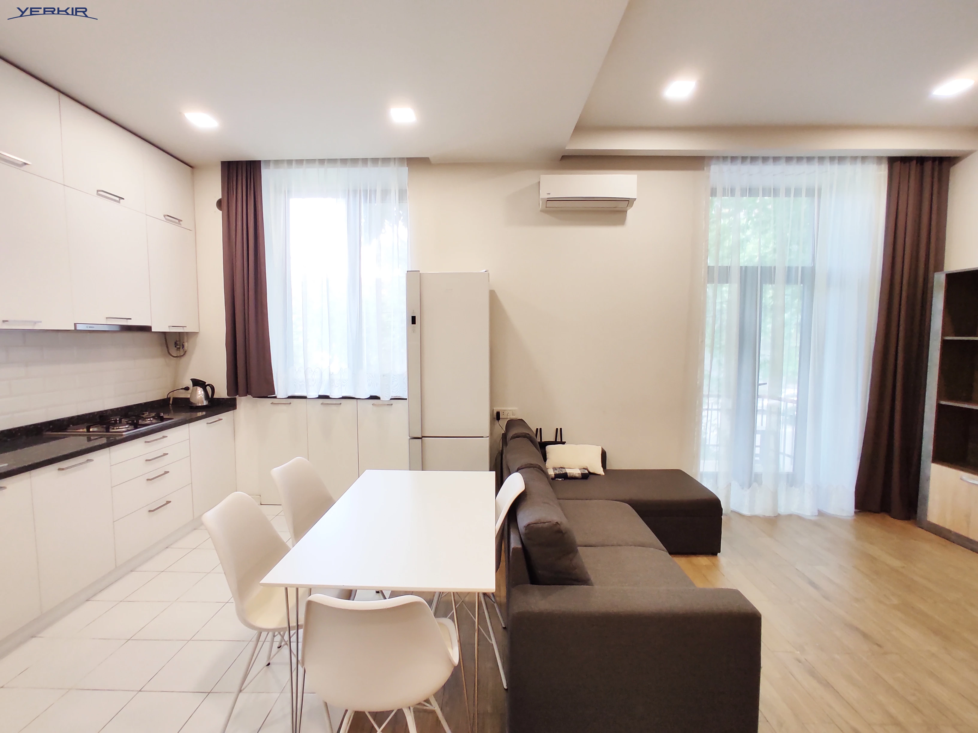 Apartments Code: 10+117857