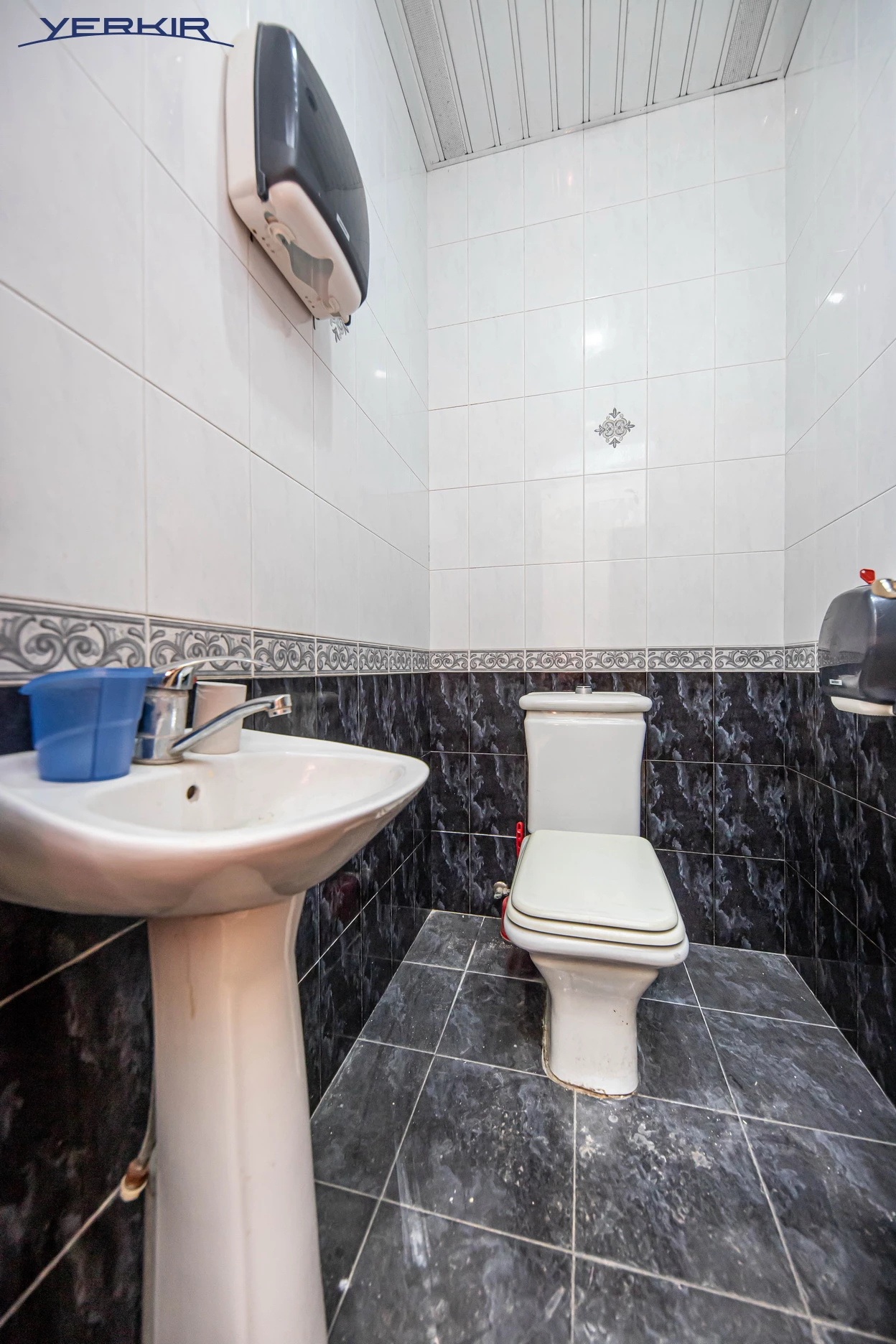 Houses Code: 3+513404