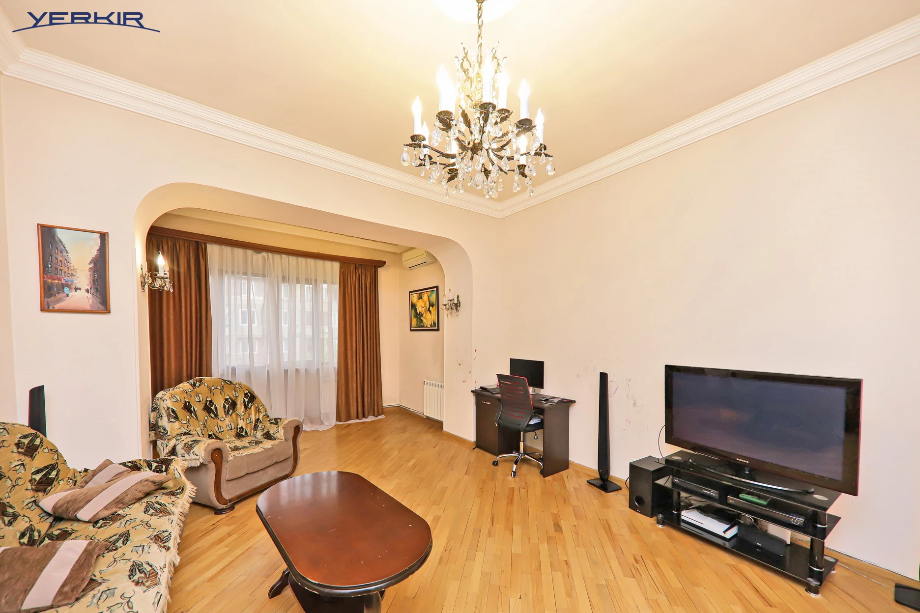 Բնակարաններ Կոդ` 10+318247