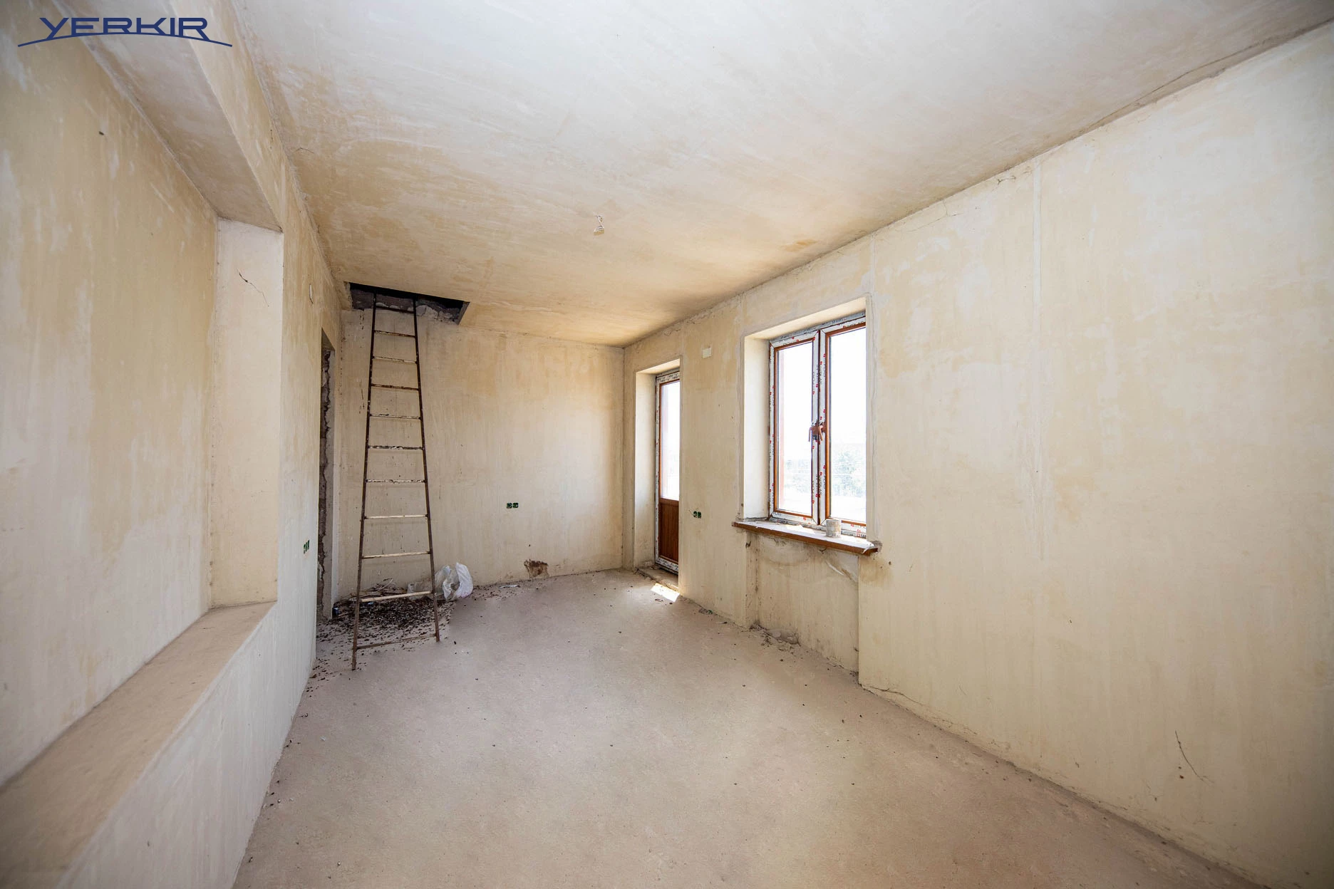 Houses Code: 4+511958