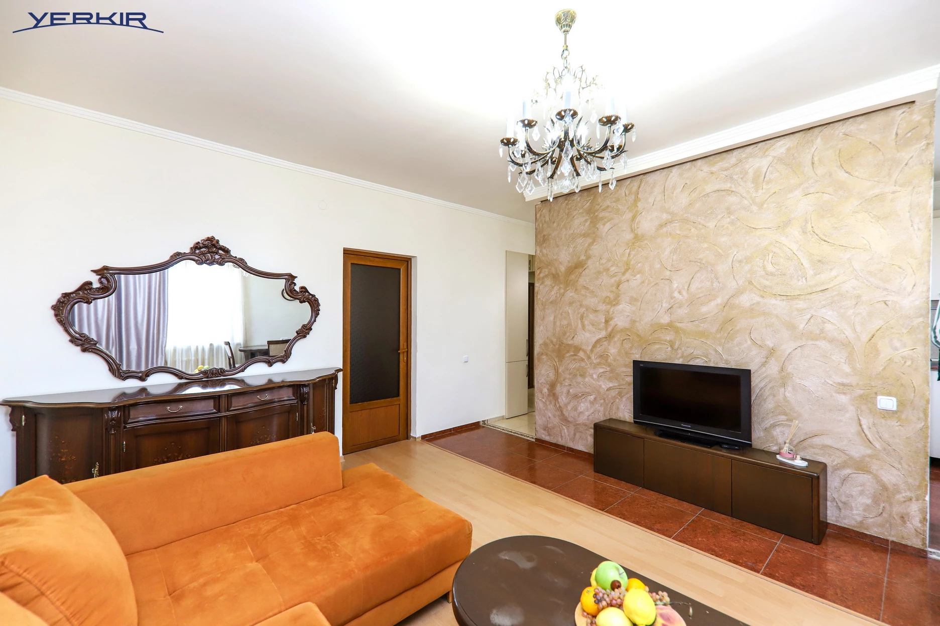 Apartments Code: 4+213951