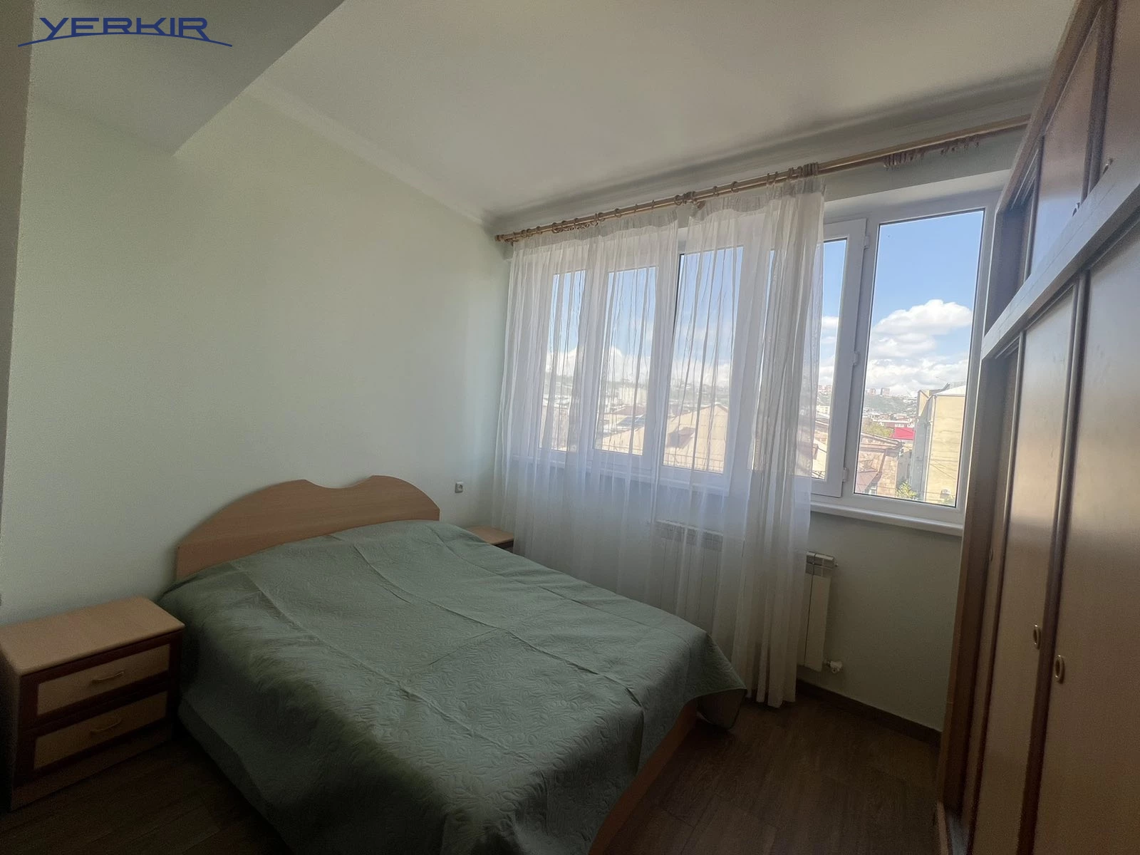 Apartments Code: 8+817738