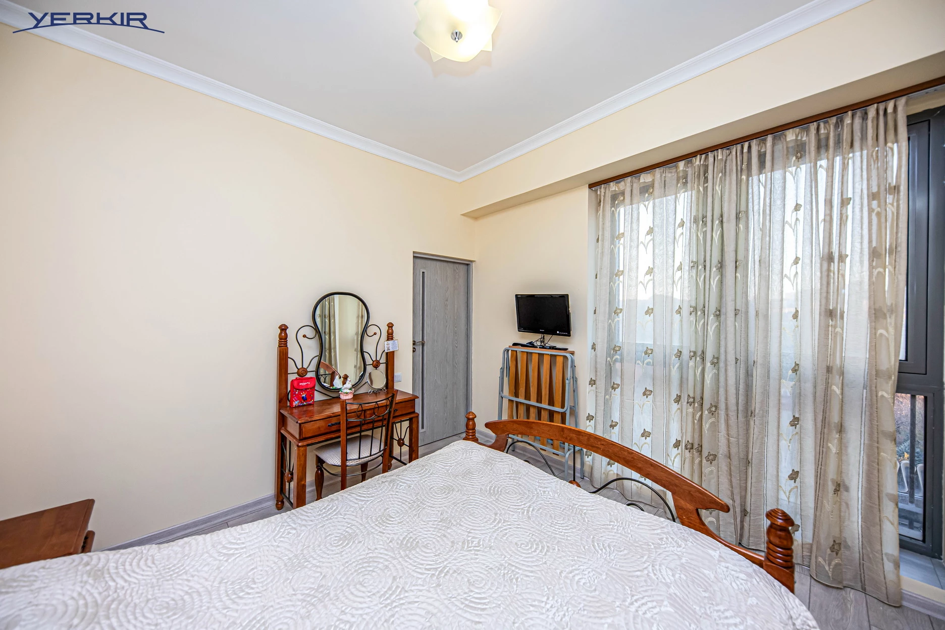 Բնակարաններ Կոդ` 5+214505