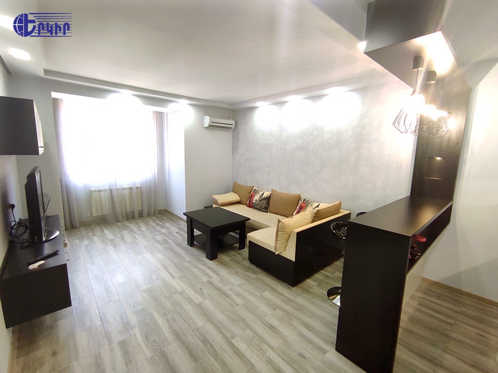 Apartments Code: 5+22196