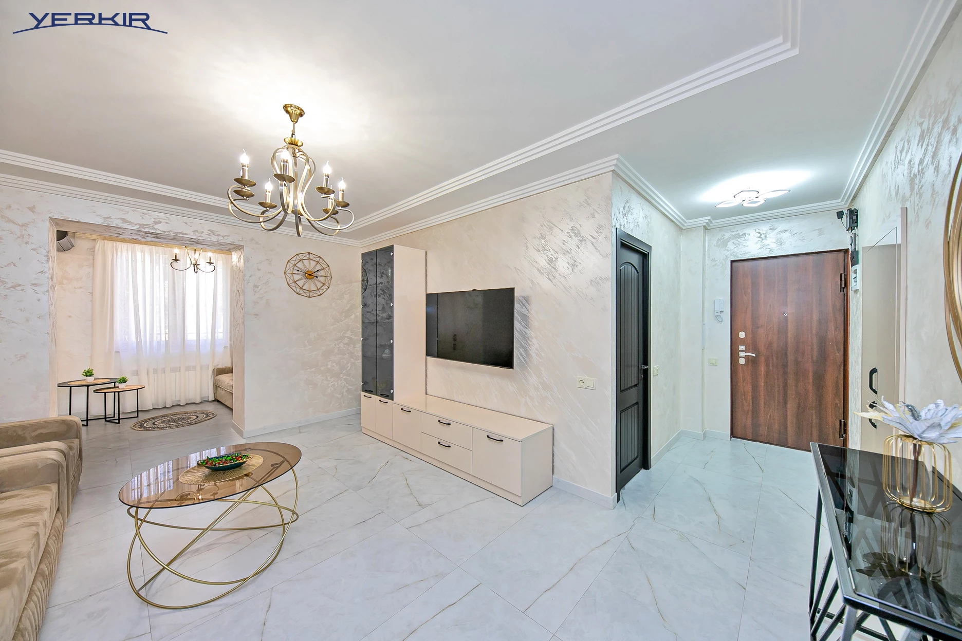 Квартиры Код 5+218071