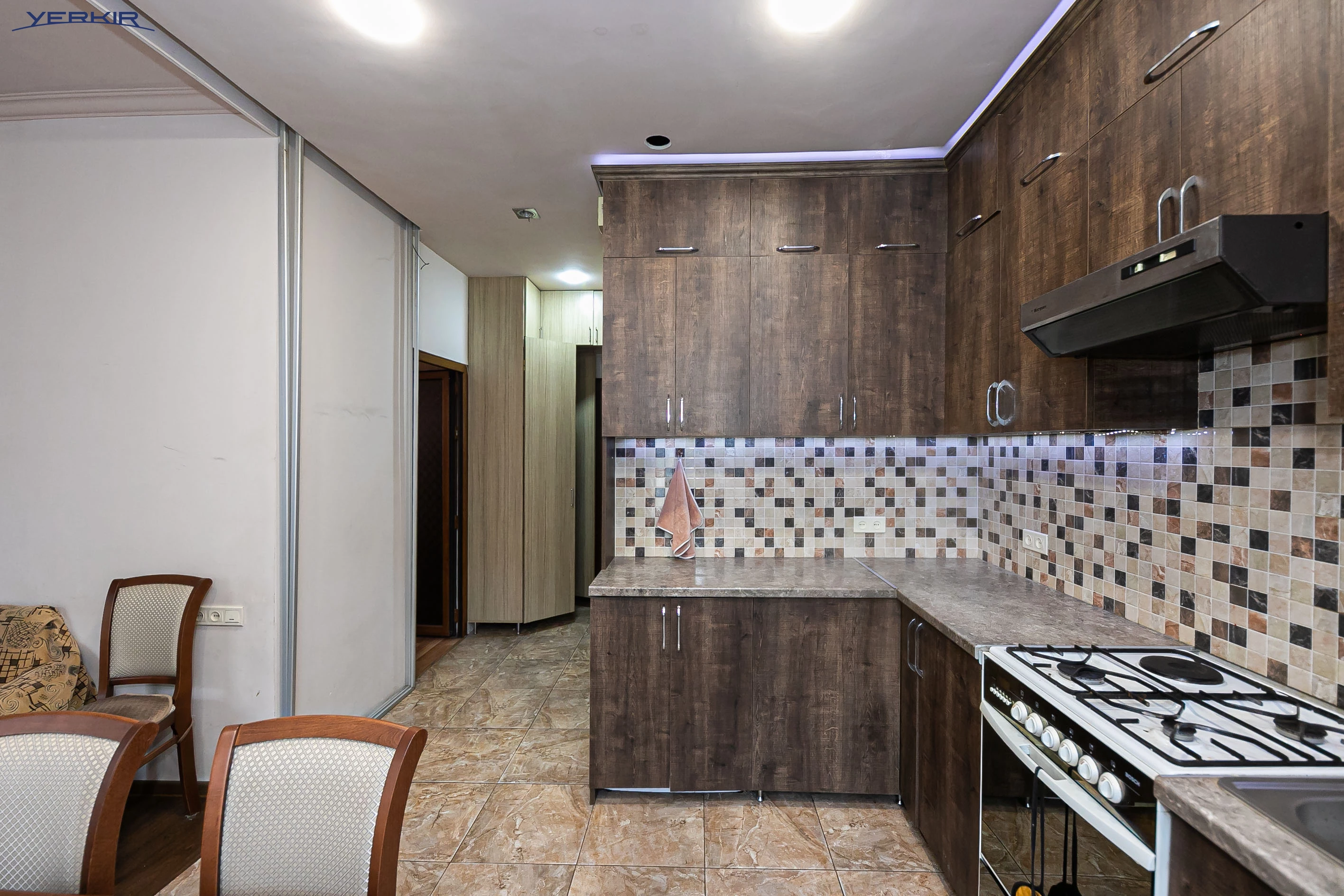 Apartments Code: 1+120218