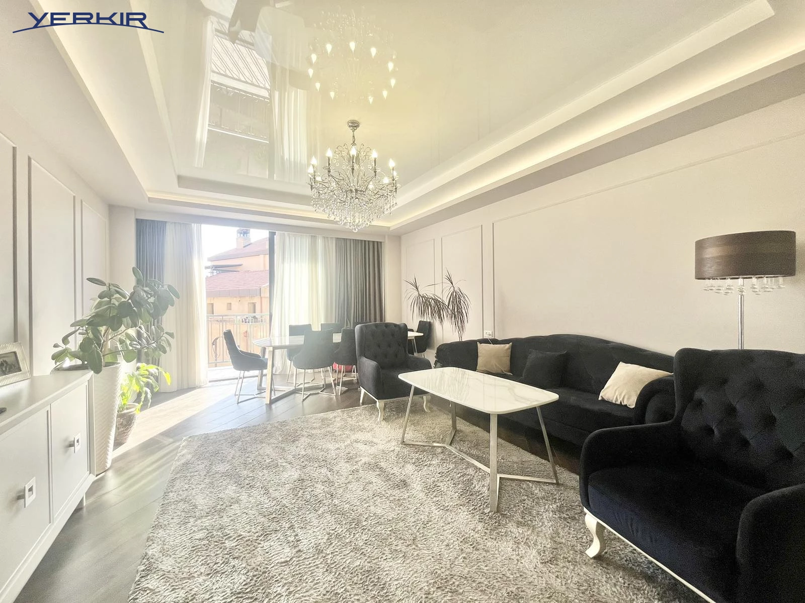 Apartments Code: 9+4260538