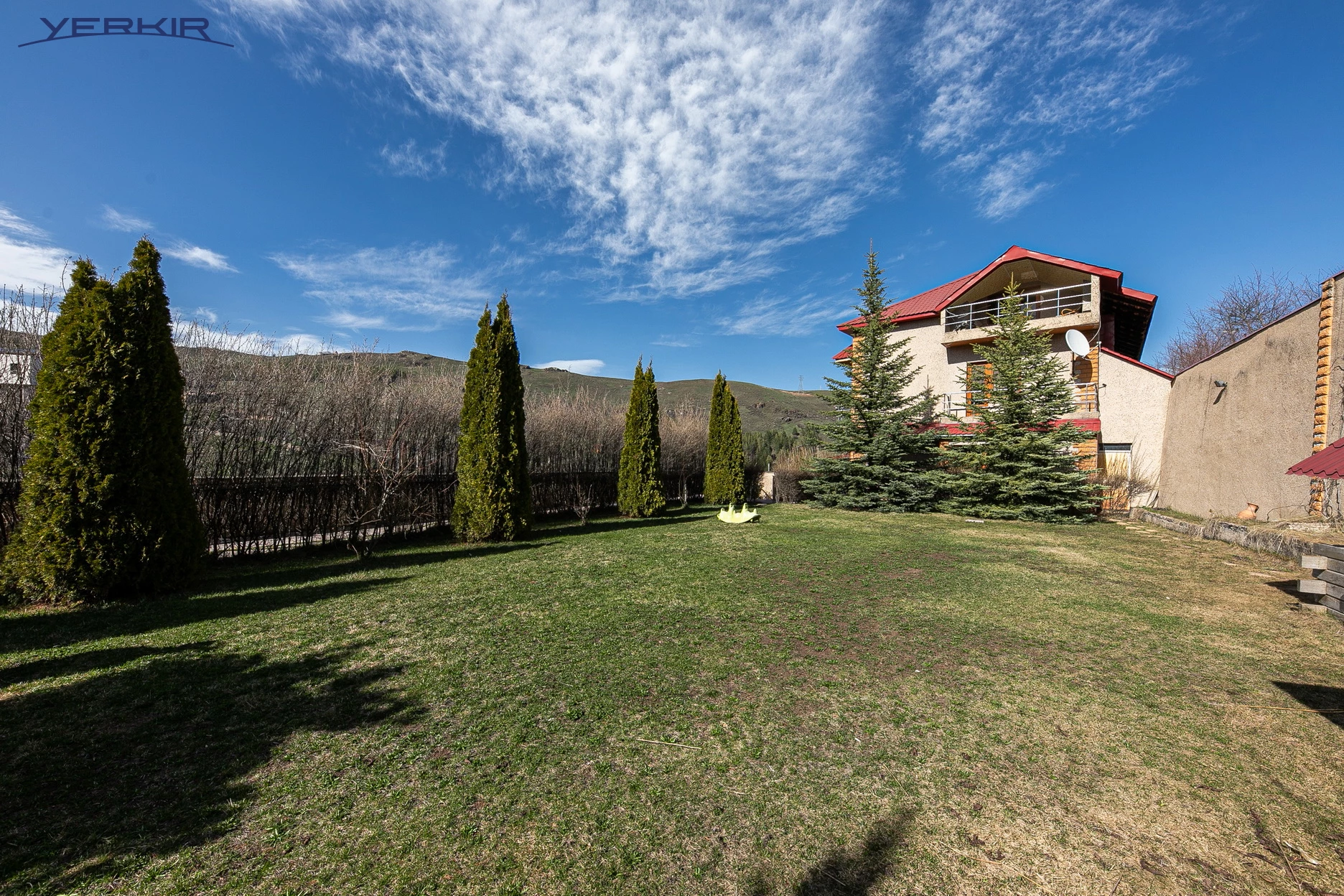 Առանձնատներ Կոդ` 5+517529