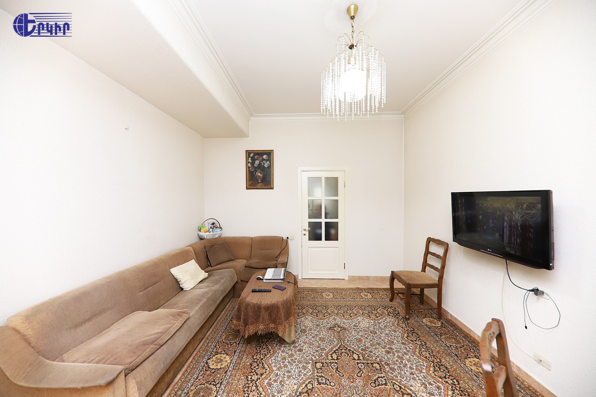 Apartments Code: 5+22322