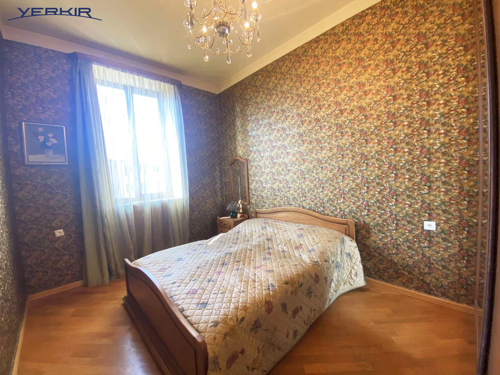 Apartments Code: 5+315379