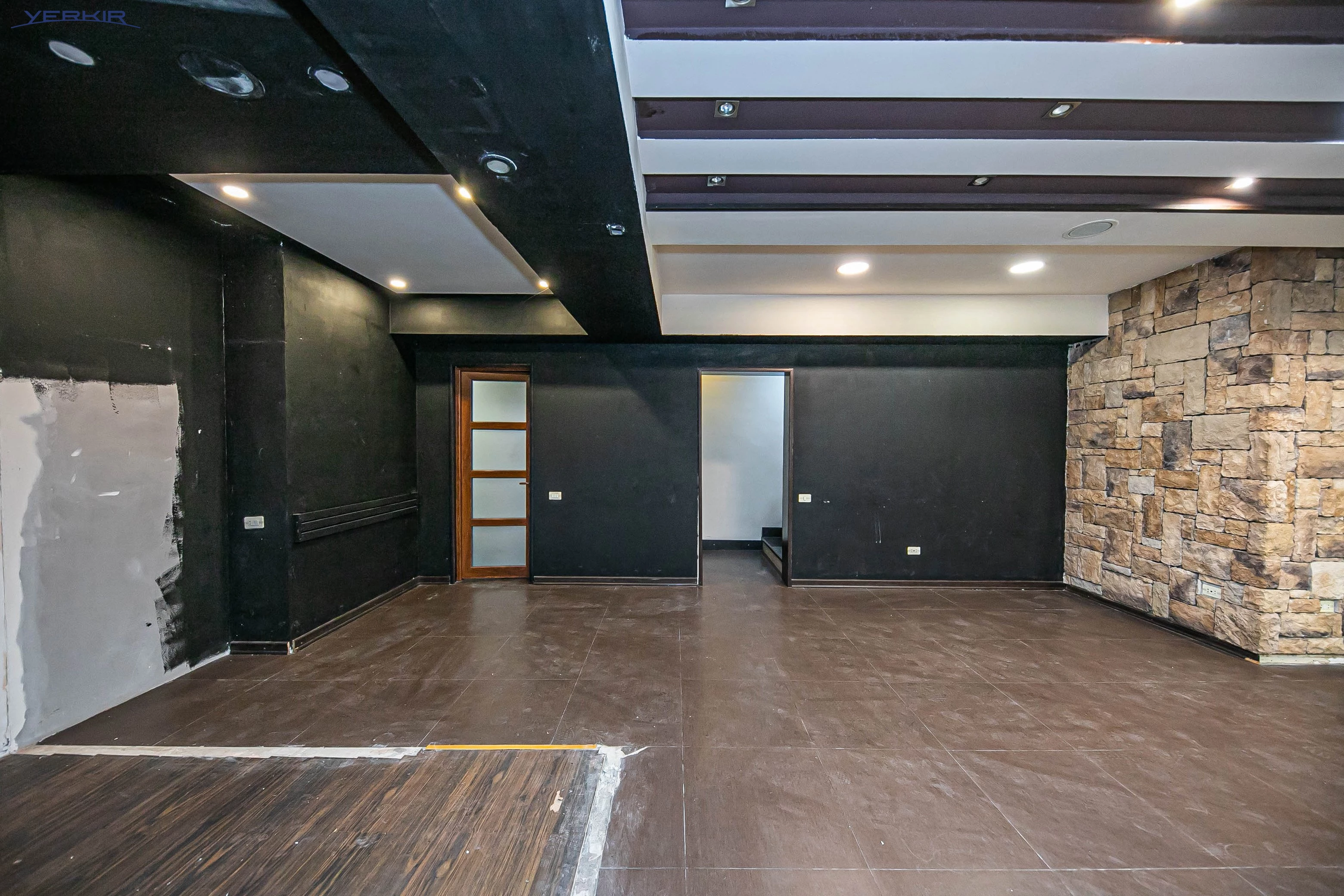 Коммерческие недвижимости Код 9+915131