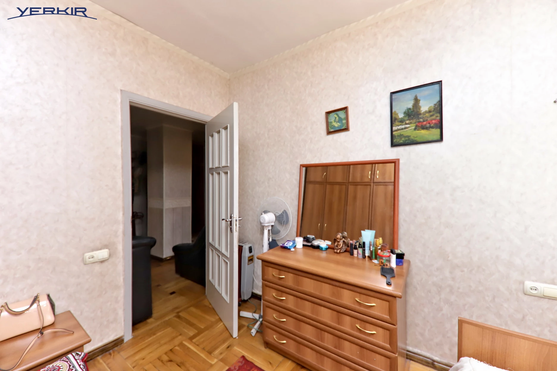 Apartments Code: 5+320689