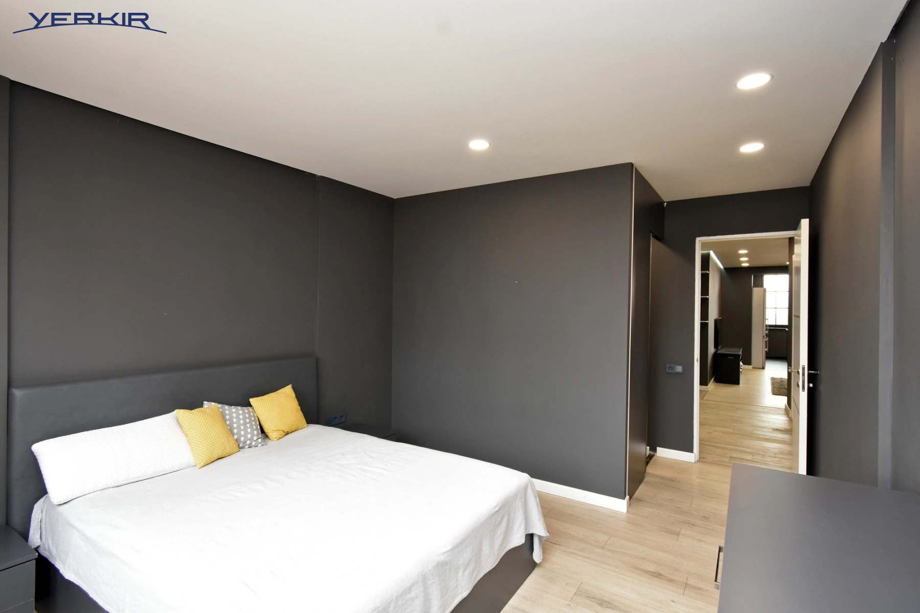 Apartments Code: 5+313426