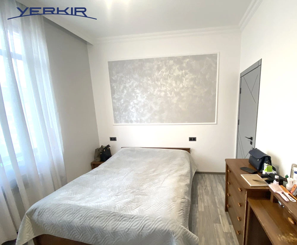 Houses Code: 4+508313