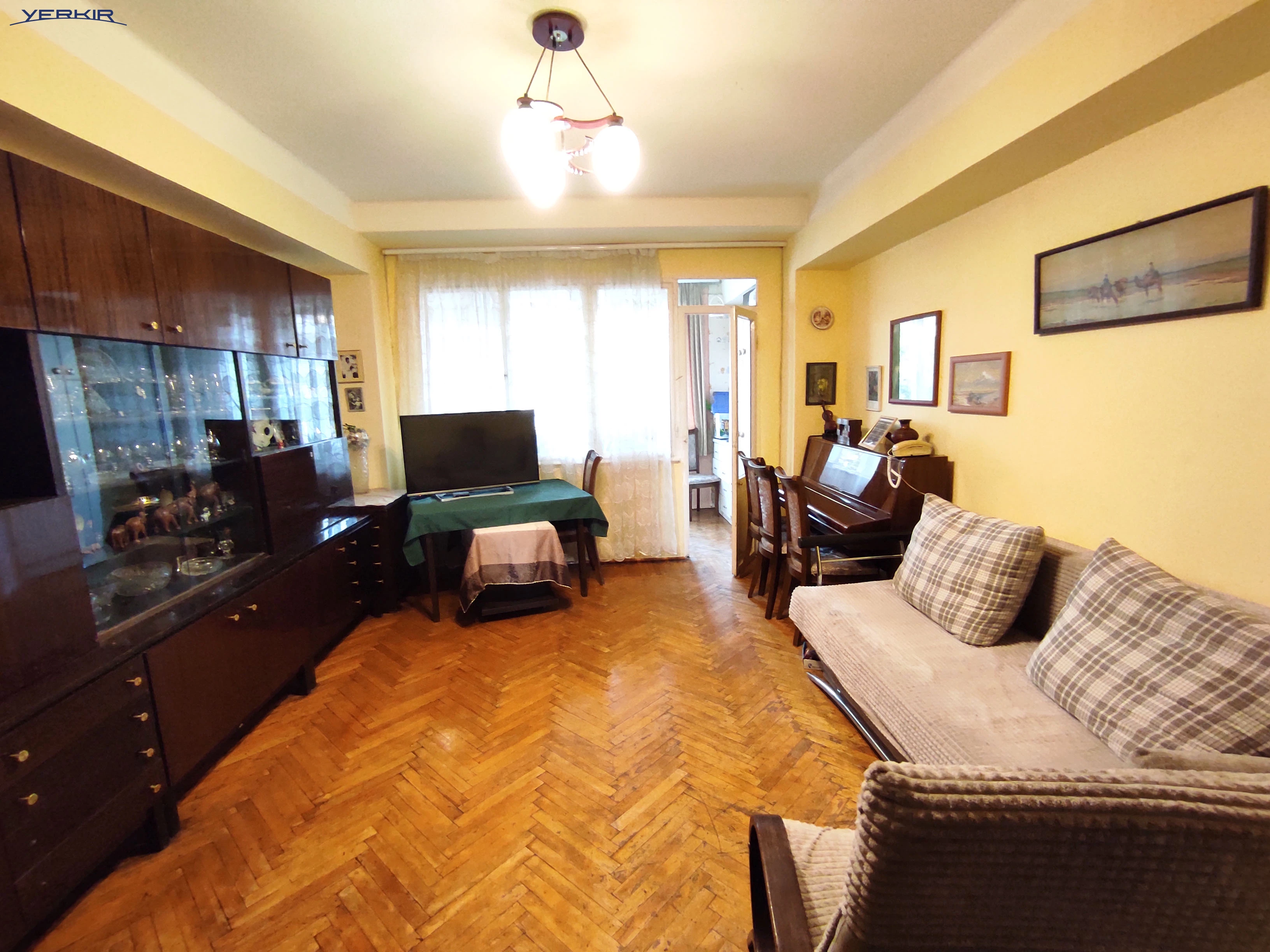 Apartments Code: 5+313347