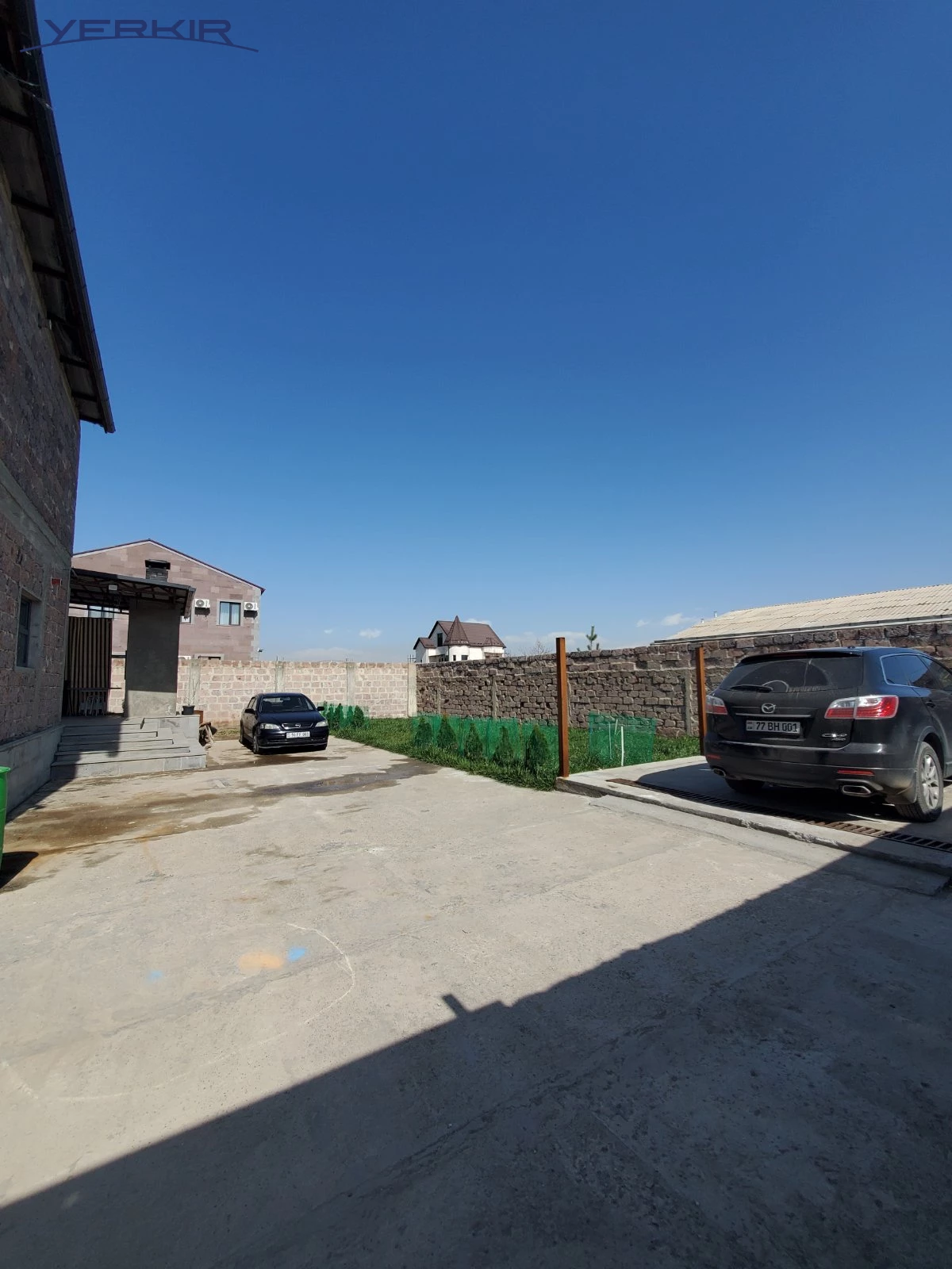 Houses Code: 2+517102