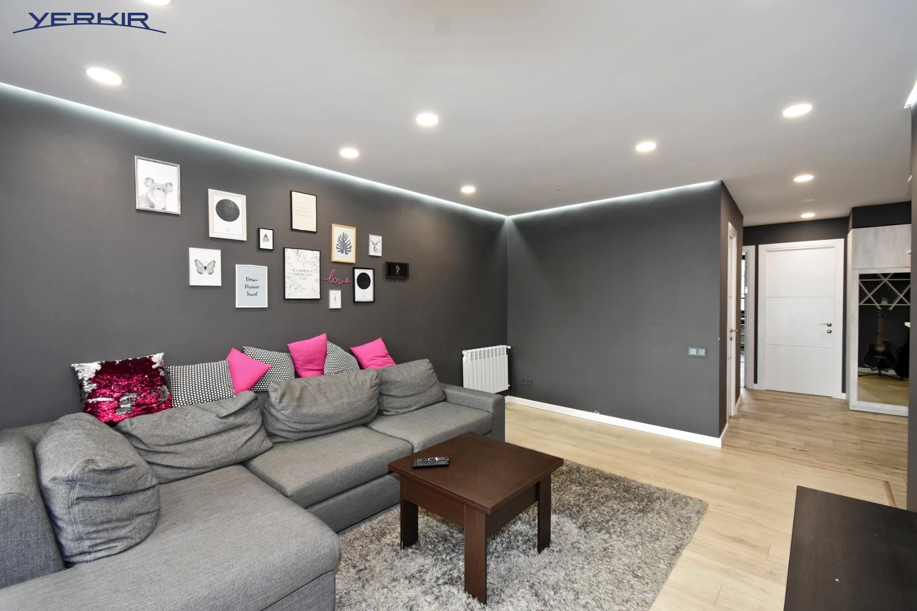 Բնակարաններ Կոդ` 5+313426