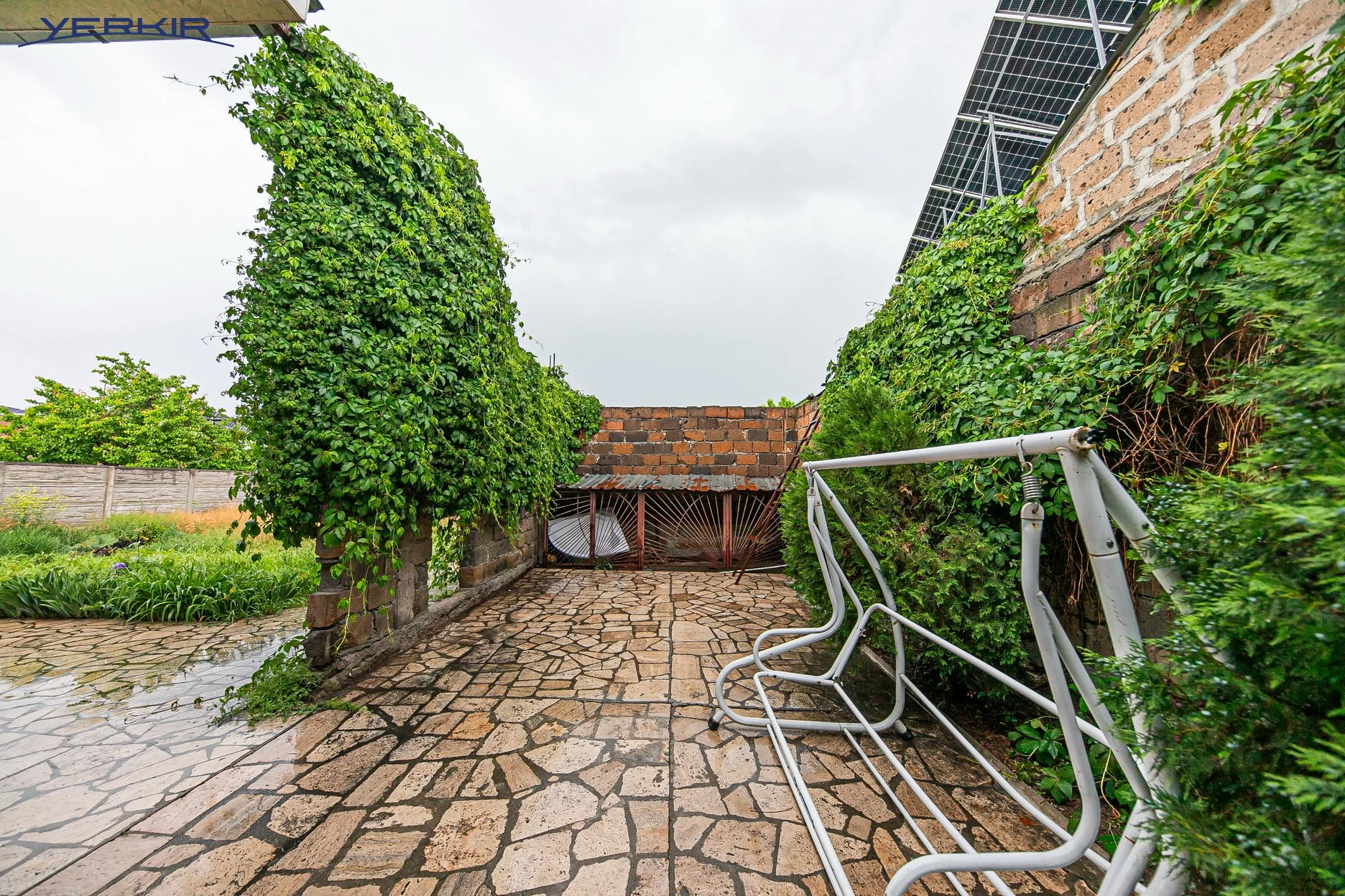 Houses Code: 8+517854