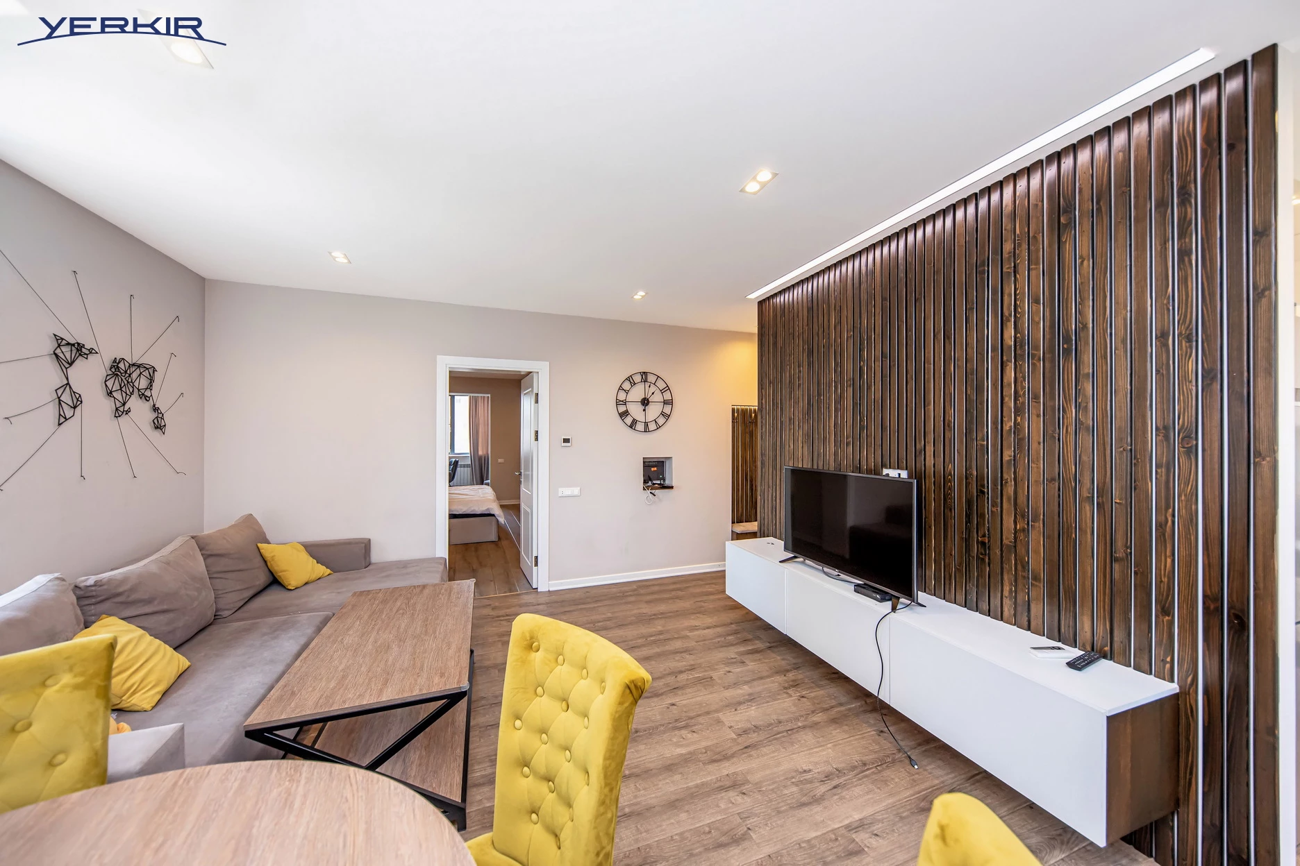 Apartments Code: 5+212098