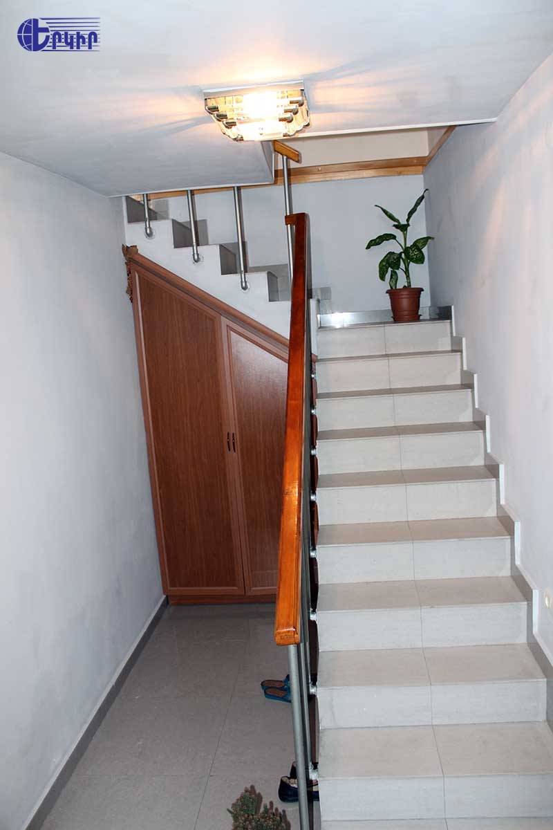 Առանձնատներ Կոդ` 4+50775