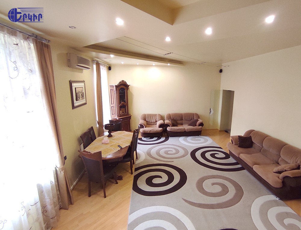 Apartments Code: 5+80077