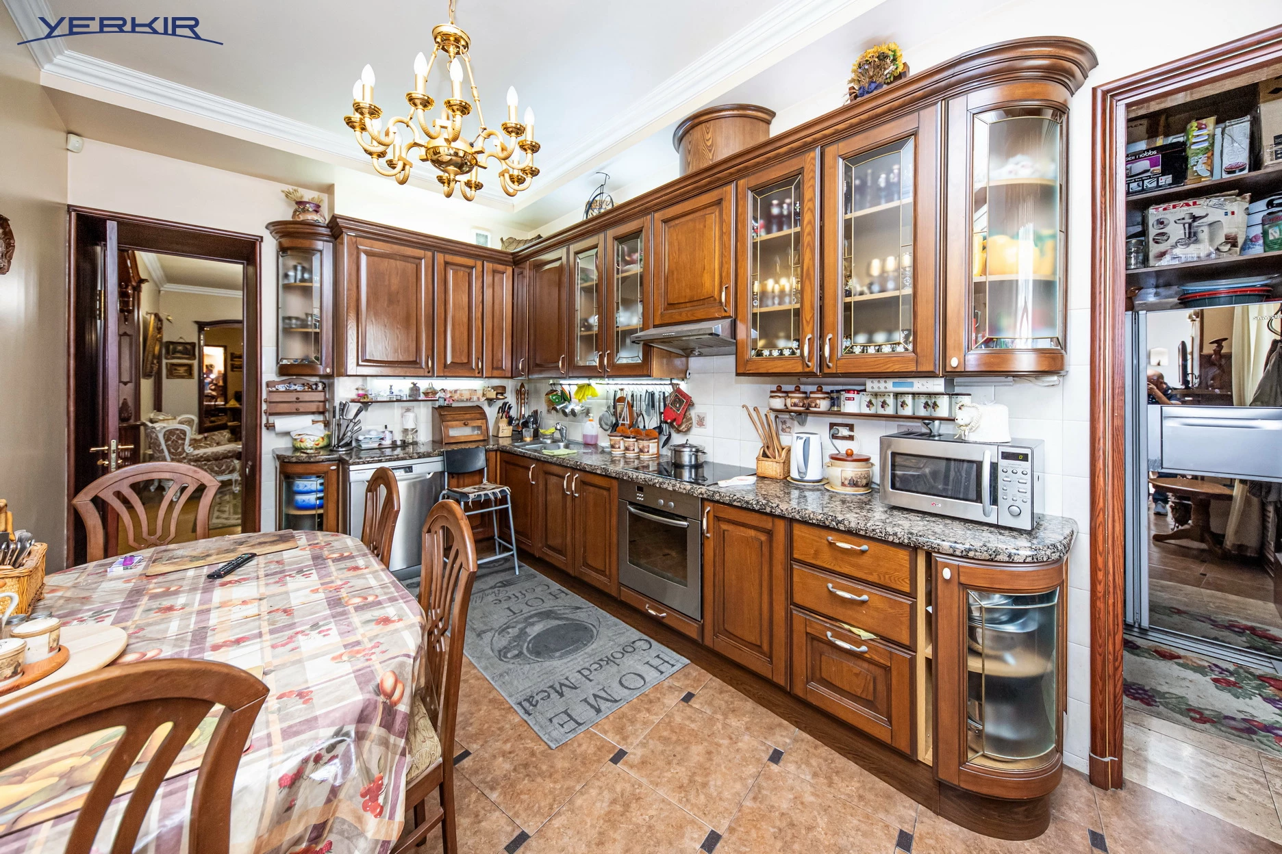 Apartments Code: 5+412782