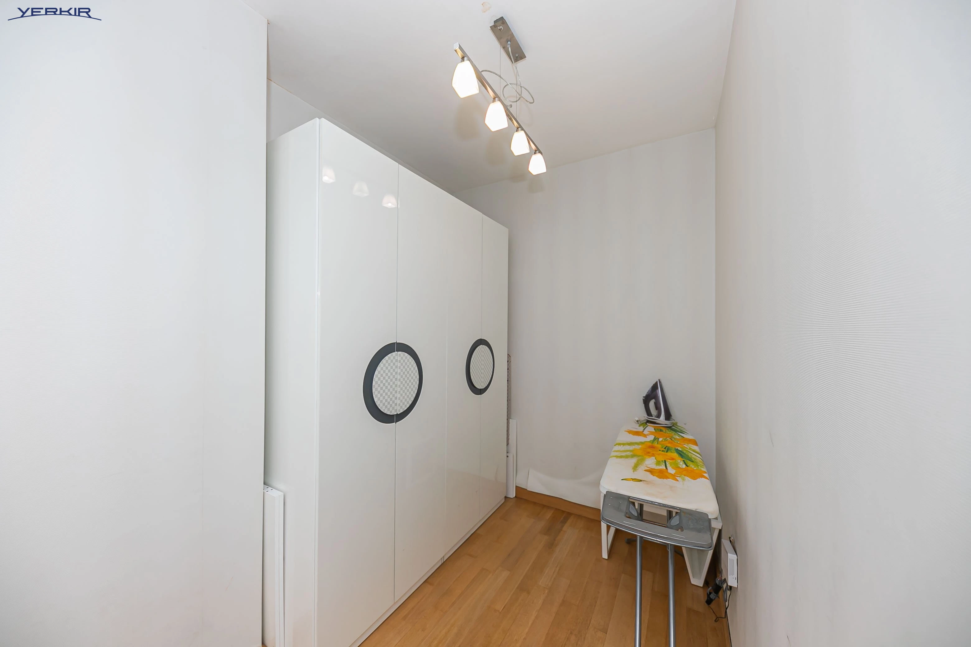 Apartments Code: 9+219804