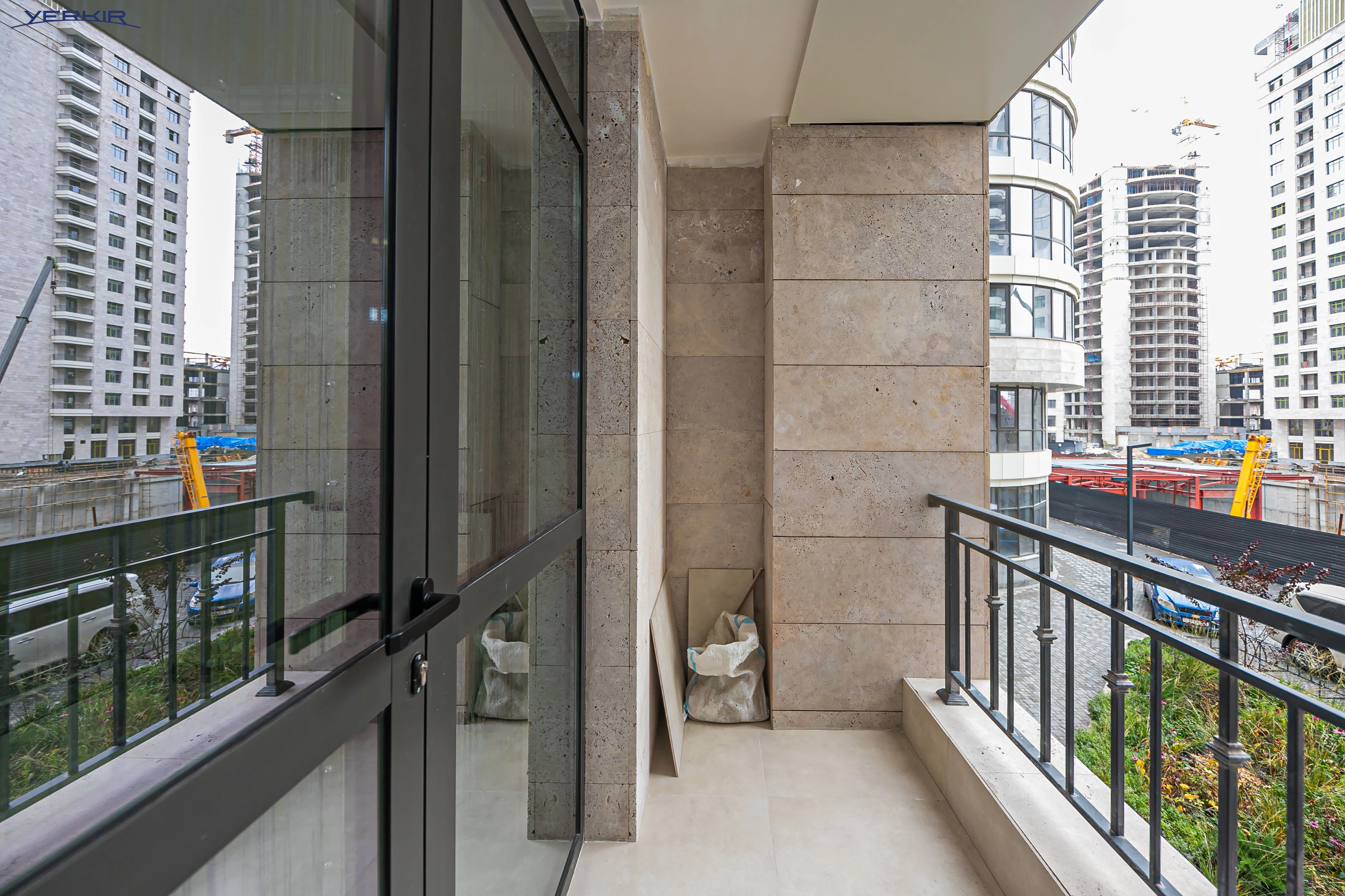 Apartments Code: 5+221314