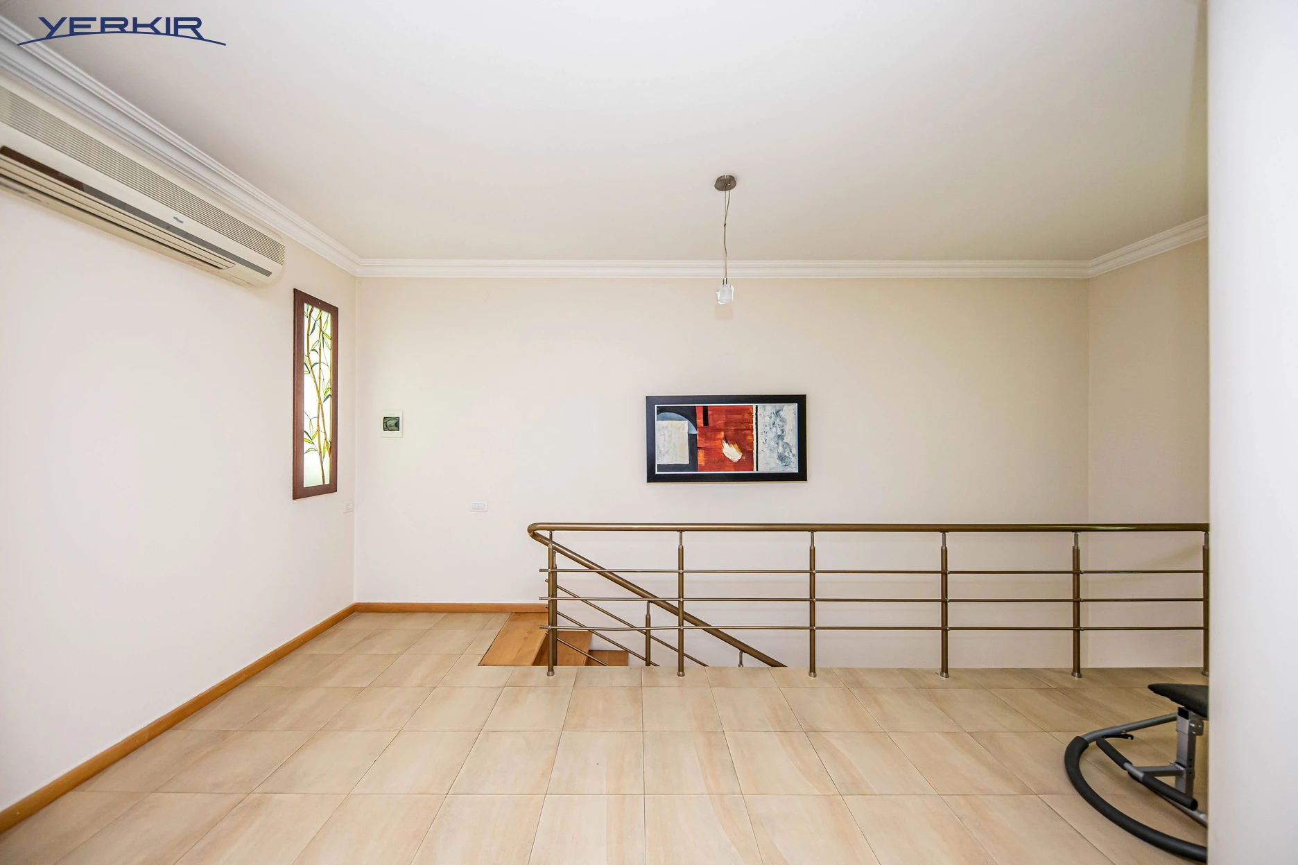 Apartments Code: 7+415049